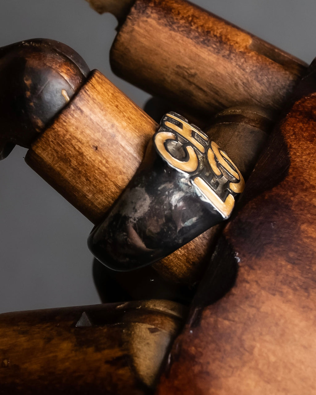 "CHANEL" Typography logo design round ring