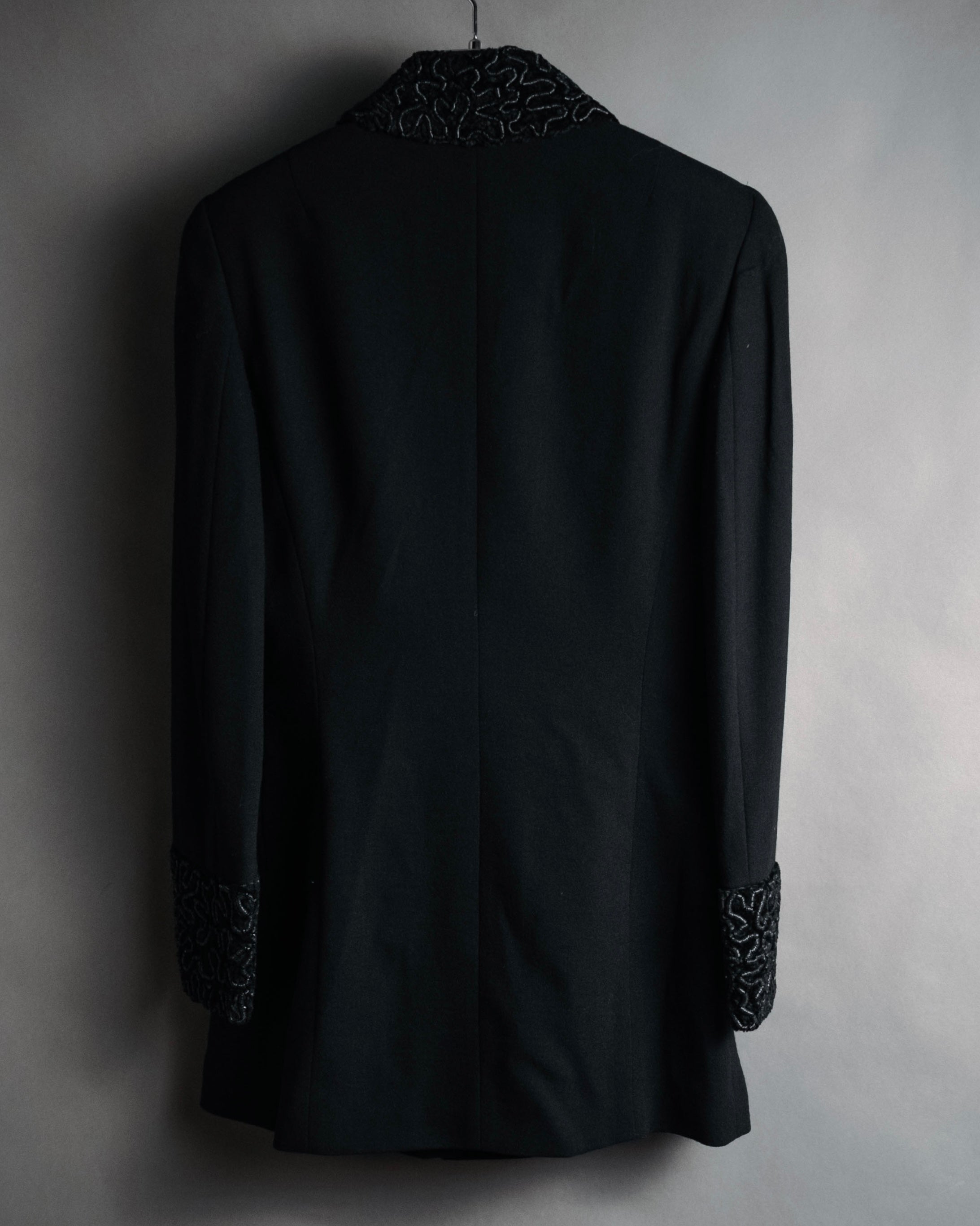–SPECIAL– “FENDI” 90’s Embroidered collar long tailored jacket