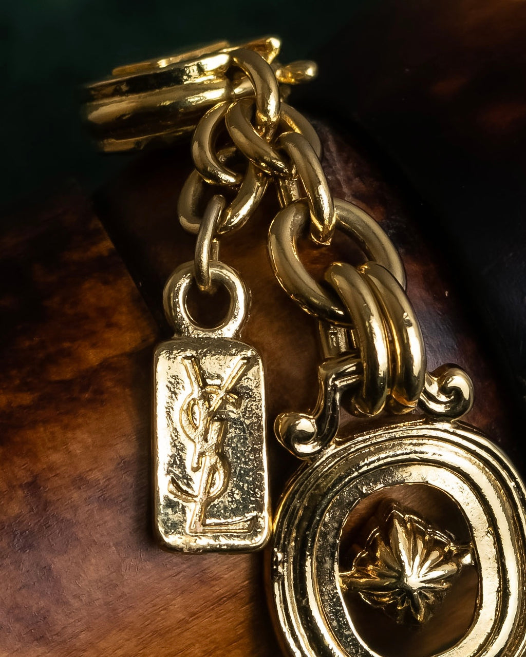 "YVES SAINT LAURENT" Art Nouveau motif gold bracelet