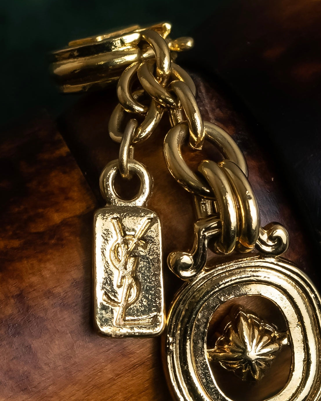 "YVES SAINT LAURENT" Art Nouveau motif gold bracelet