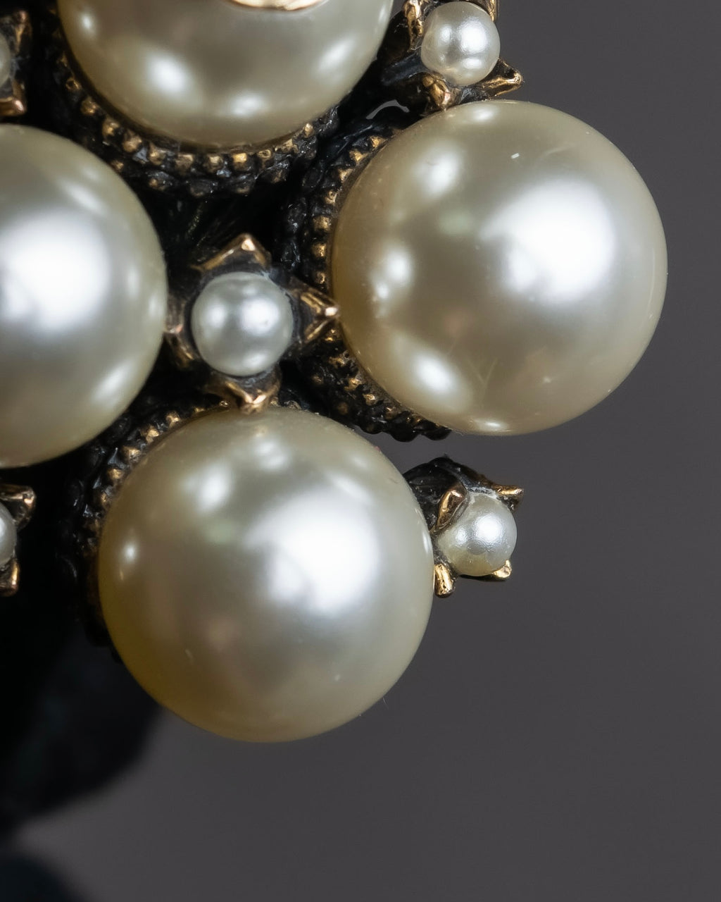 "GUCCI" Interlocking G design gold pearl ring