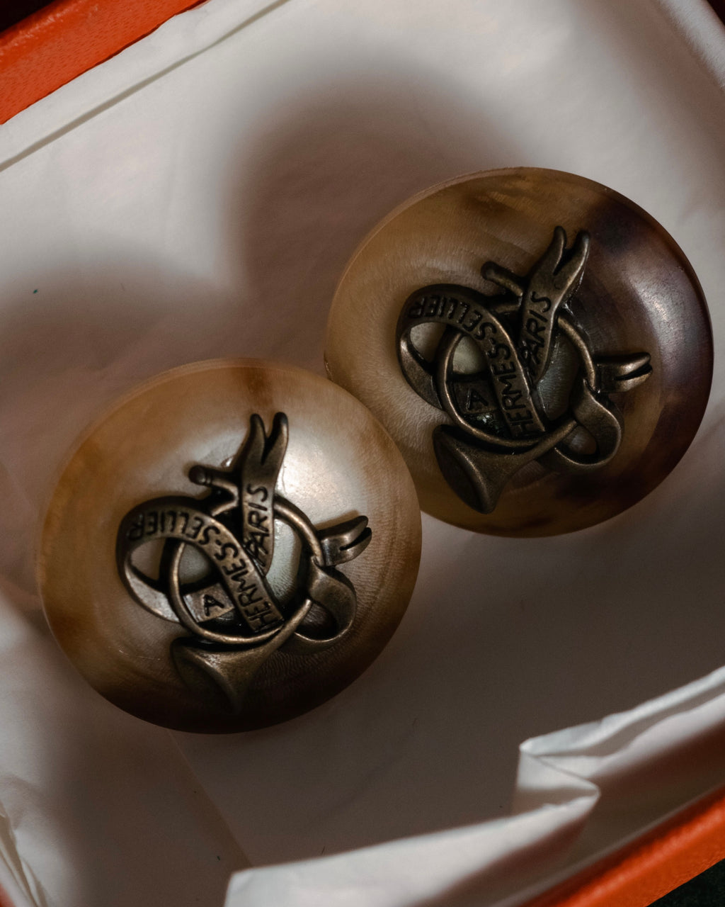 "HERMES" 90’s horn motif buffalo horn clip earrings