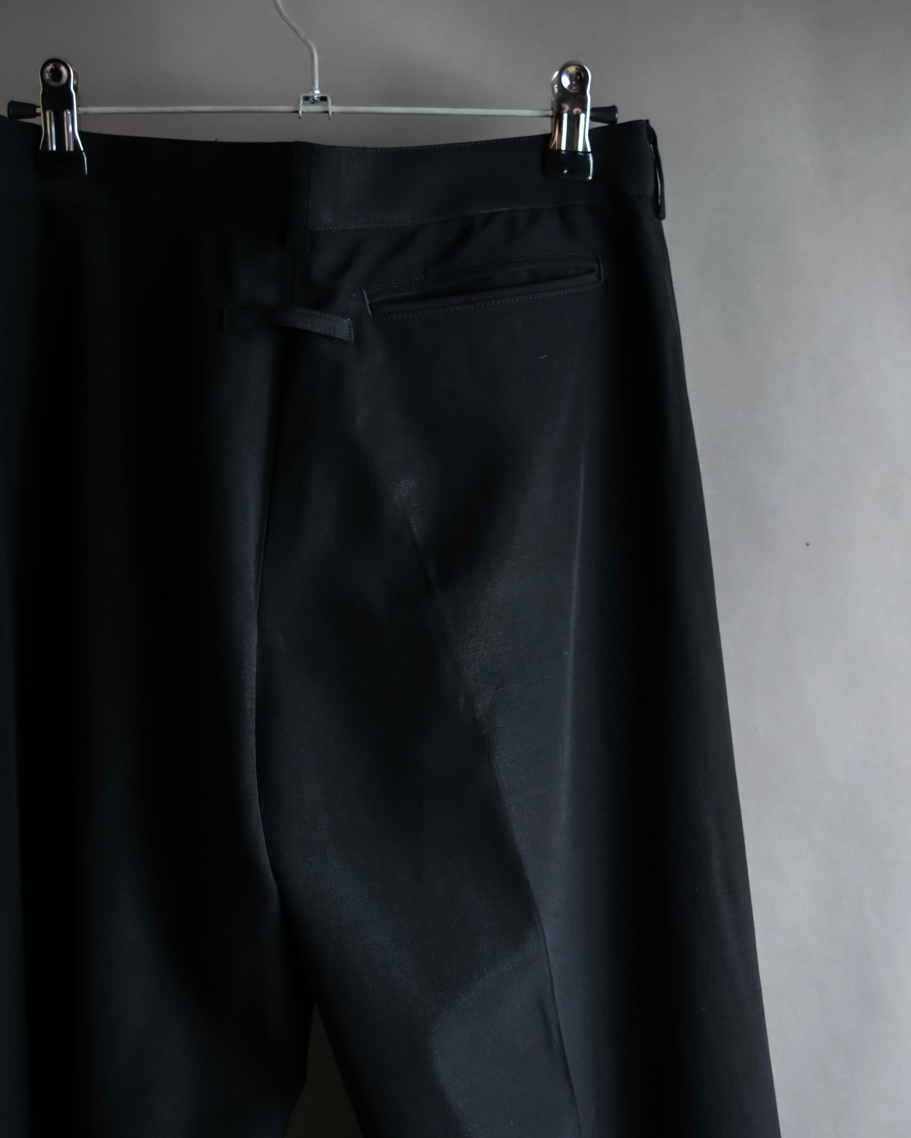 "JEAN PAUL GAULTIER FEMME"
 High-waisted straight draping slacks