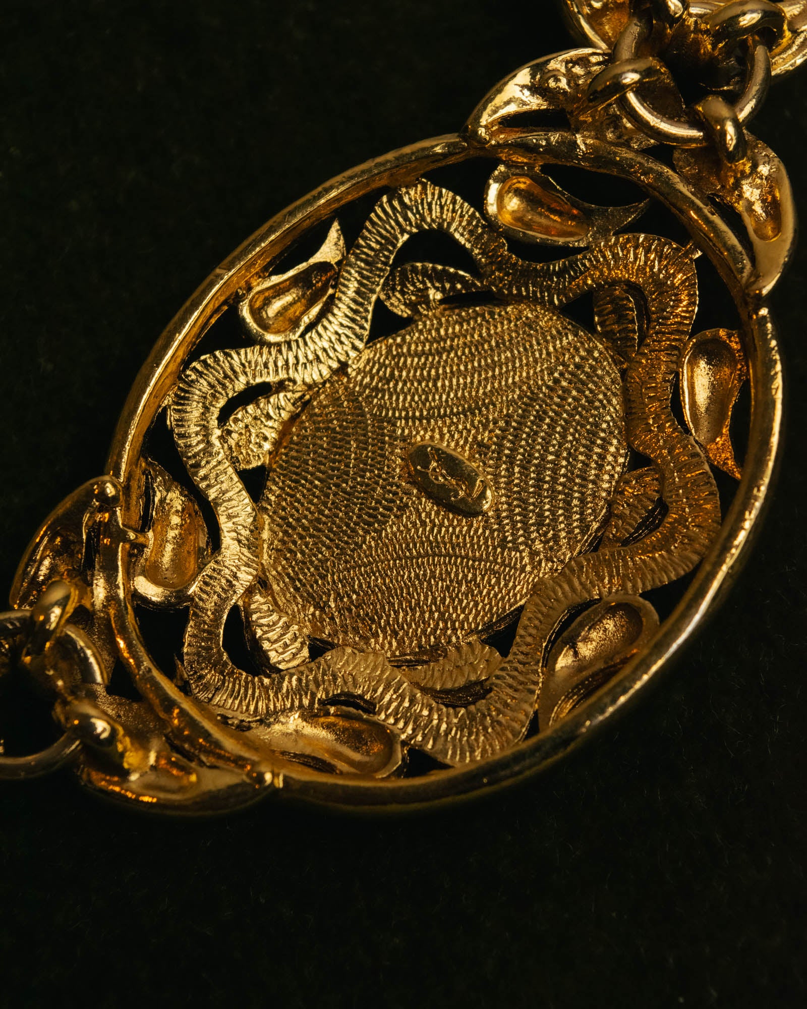 -SPECIAL- “YVES SAINT LAURENT” 80’s-90’s Baroque statement necklace