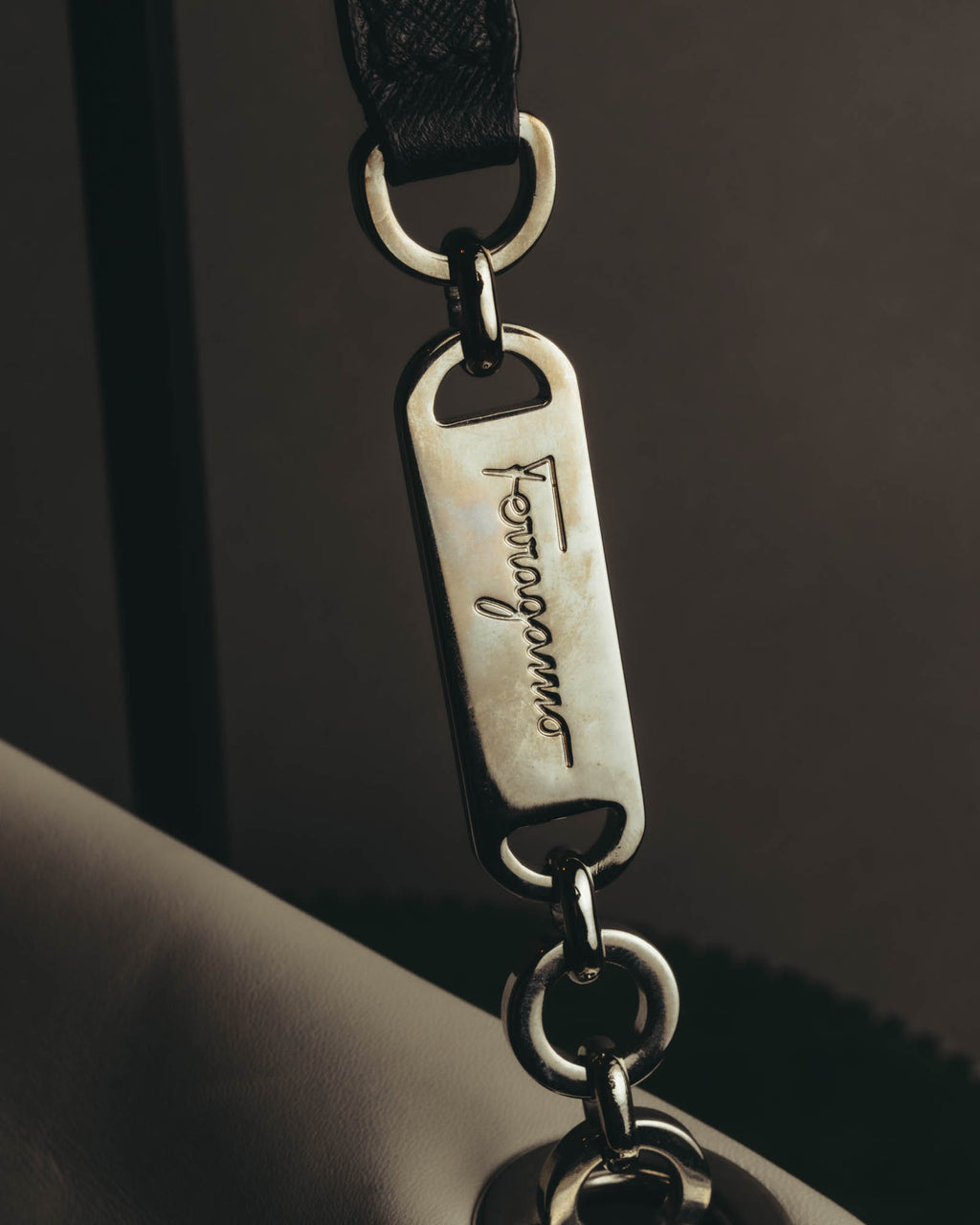 "Salvatore Ferragamo" 10's Bicolor leather chain shoulder bag
