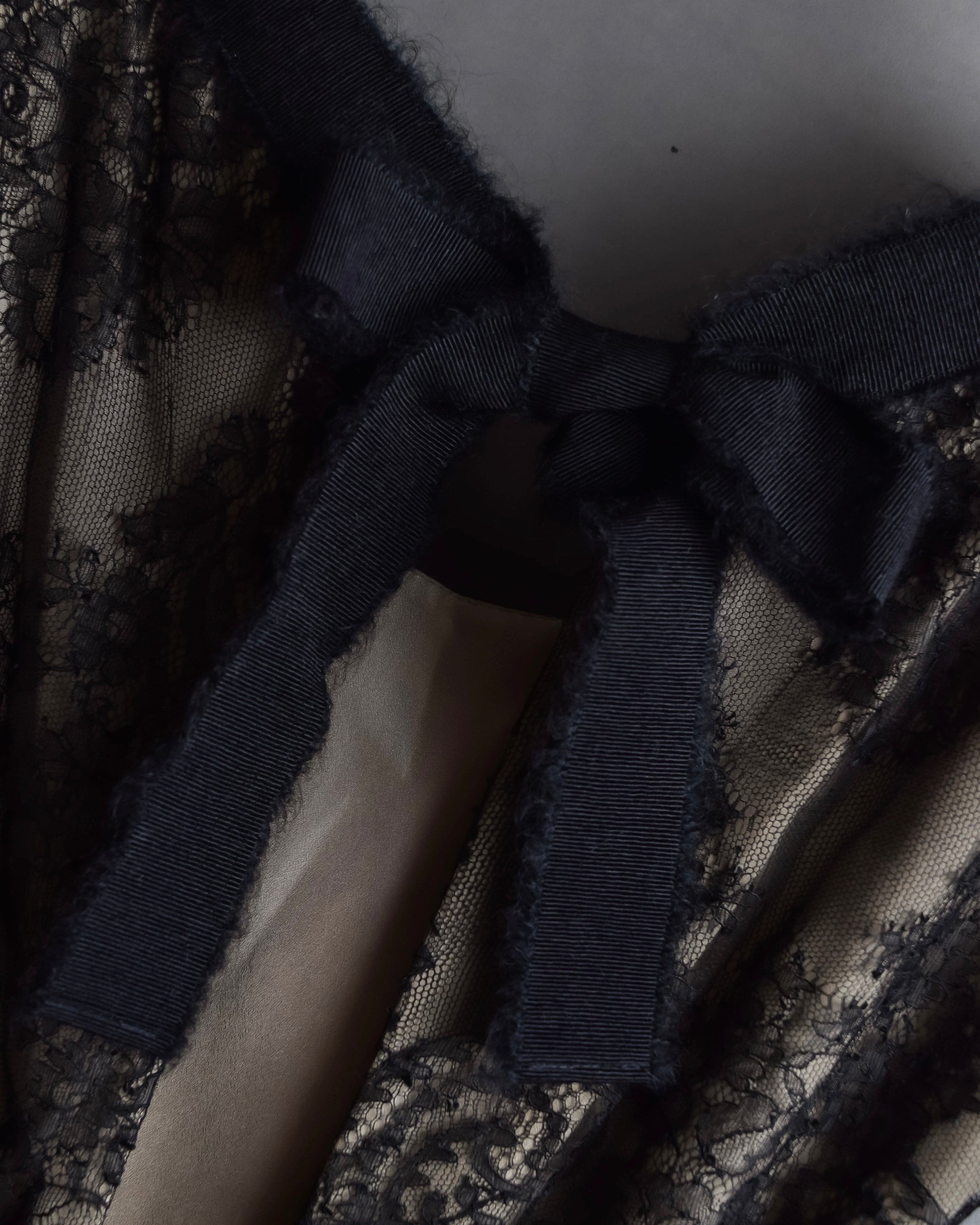 "VALENTINO" Lace layered ribbon design sleeveless dress