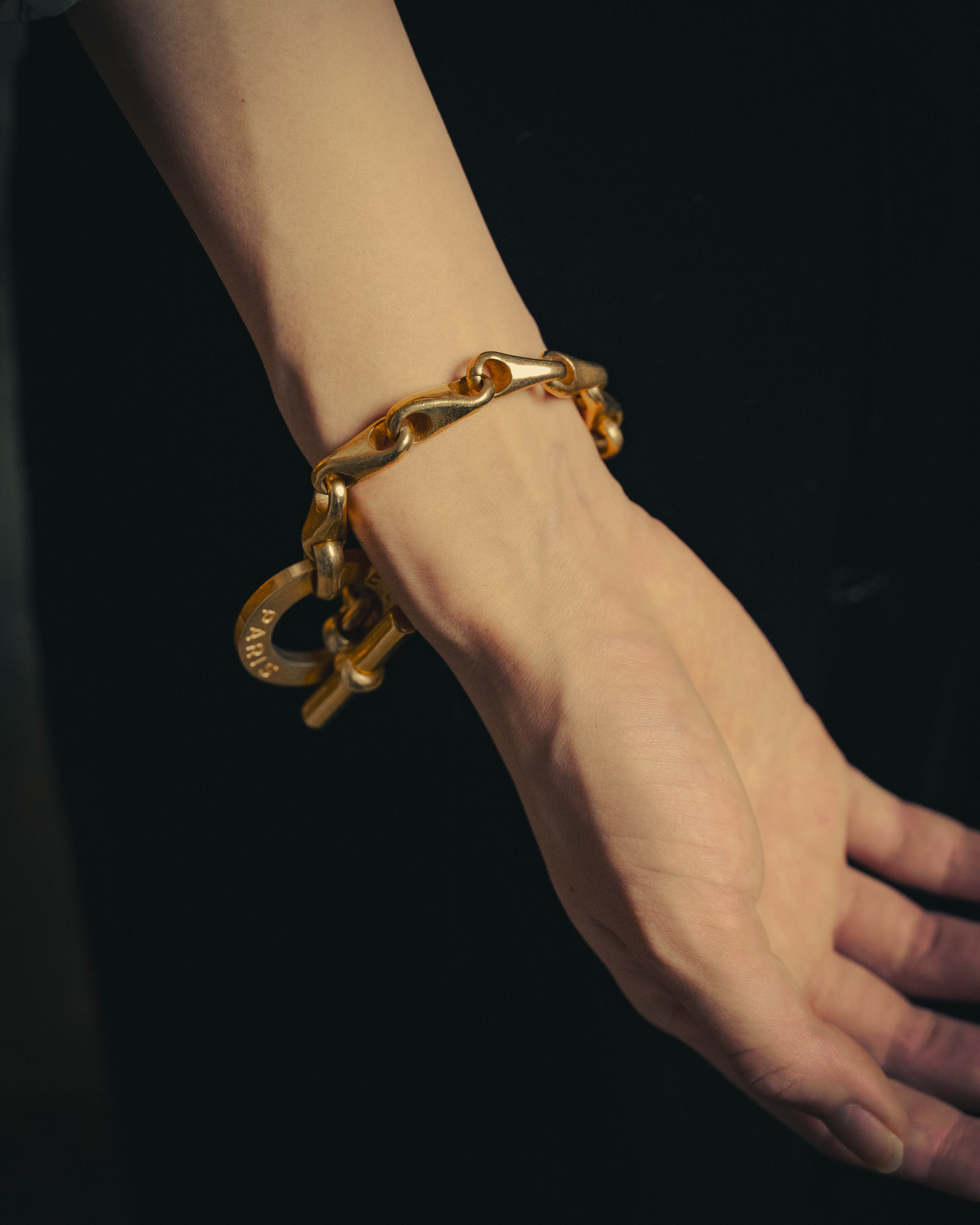 –SPECIAL– "CELINE" 90's Sculptural toggle chain bracelet