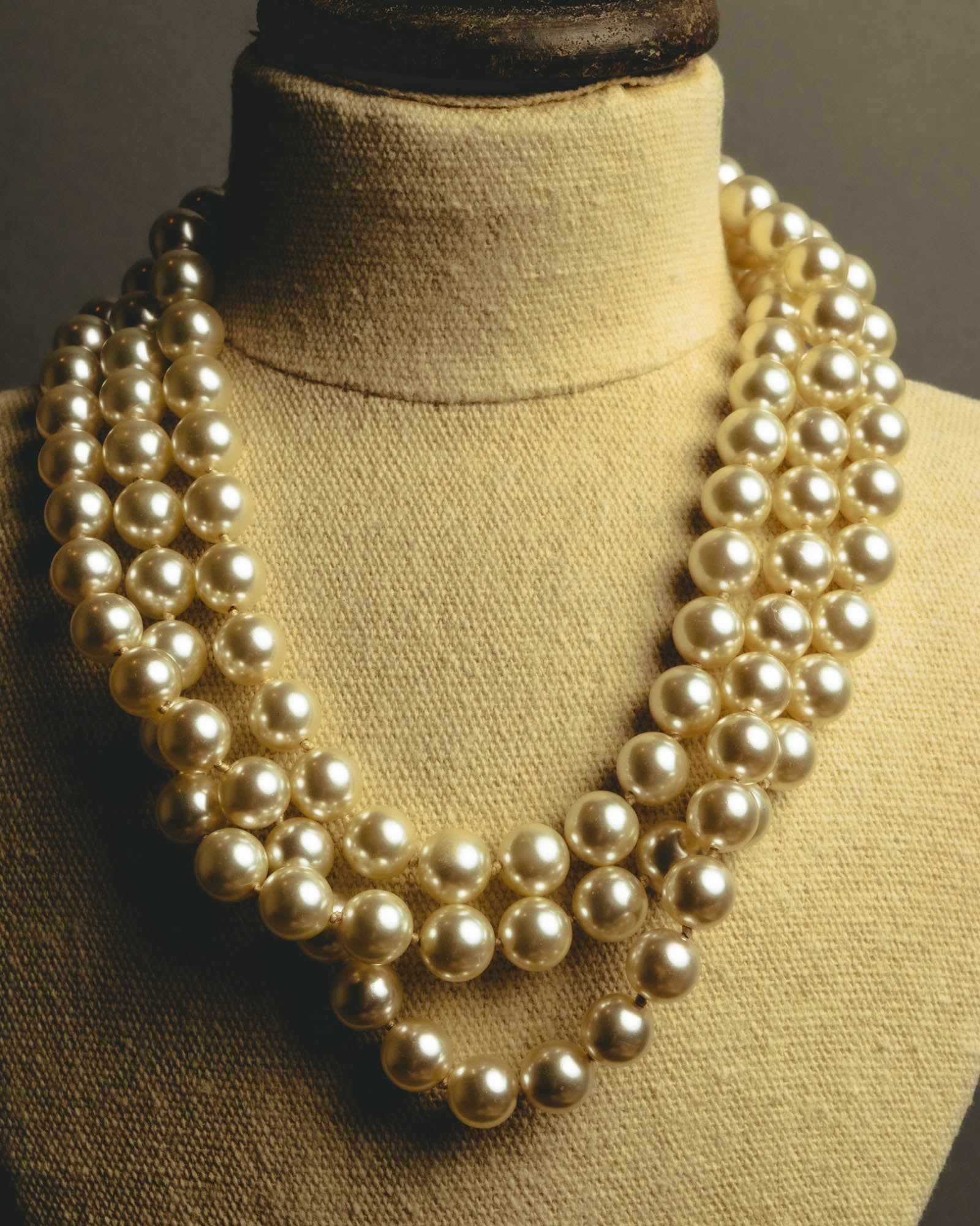 "Salvatore Ferragamo" 80's-90's Gancini three-strand pearl-style necklace