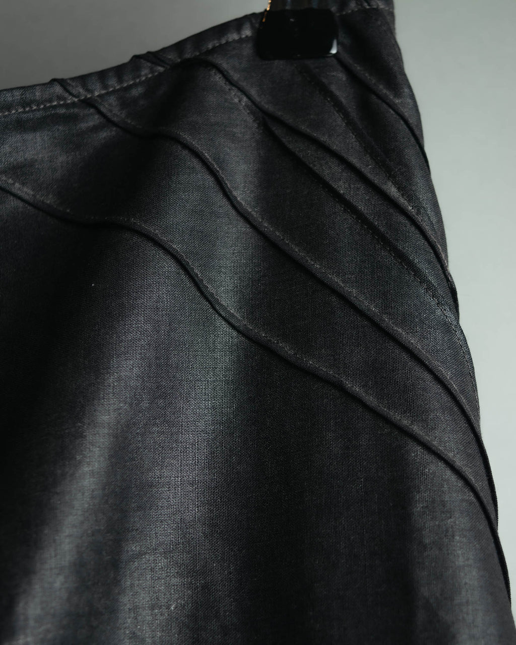 "JUNYA WATANABE COMME des GARÇONS" 00's Glossy raw hem flared long skirt