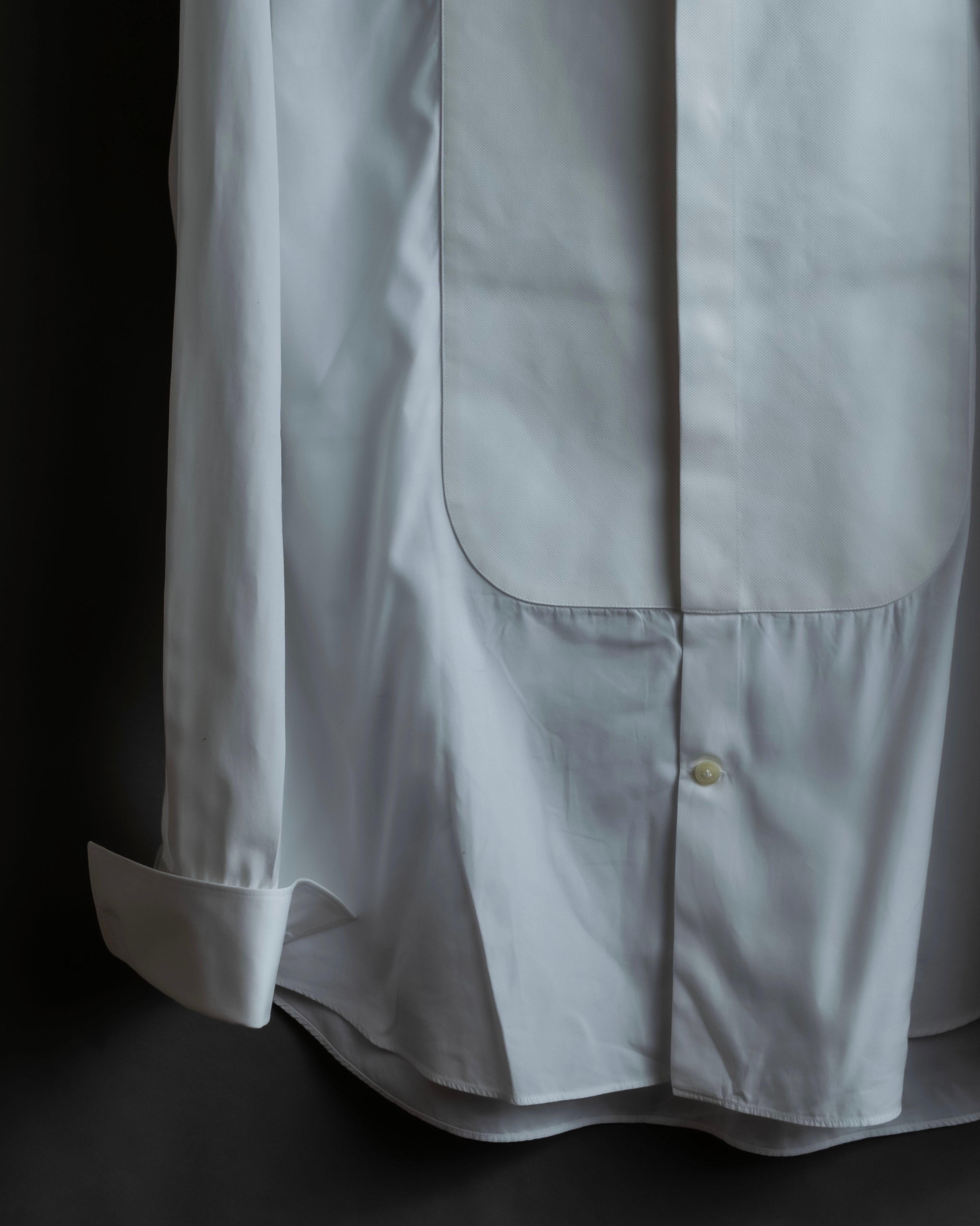 "GIVENCHY" Bosom panel design white shirt