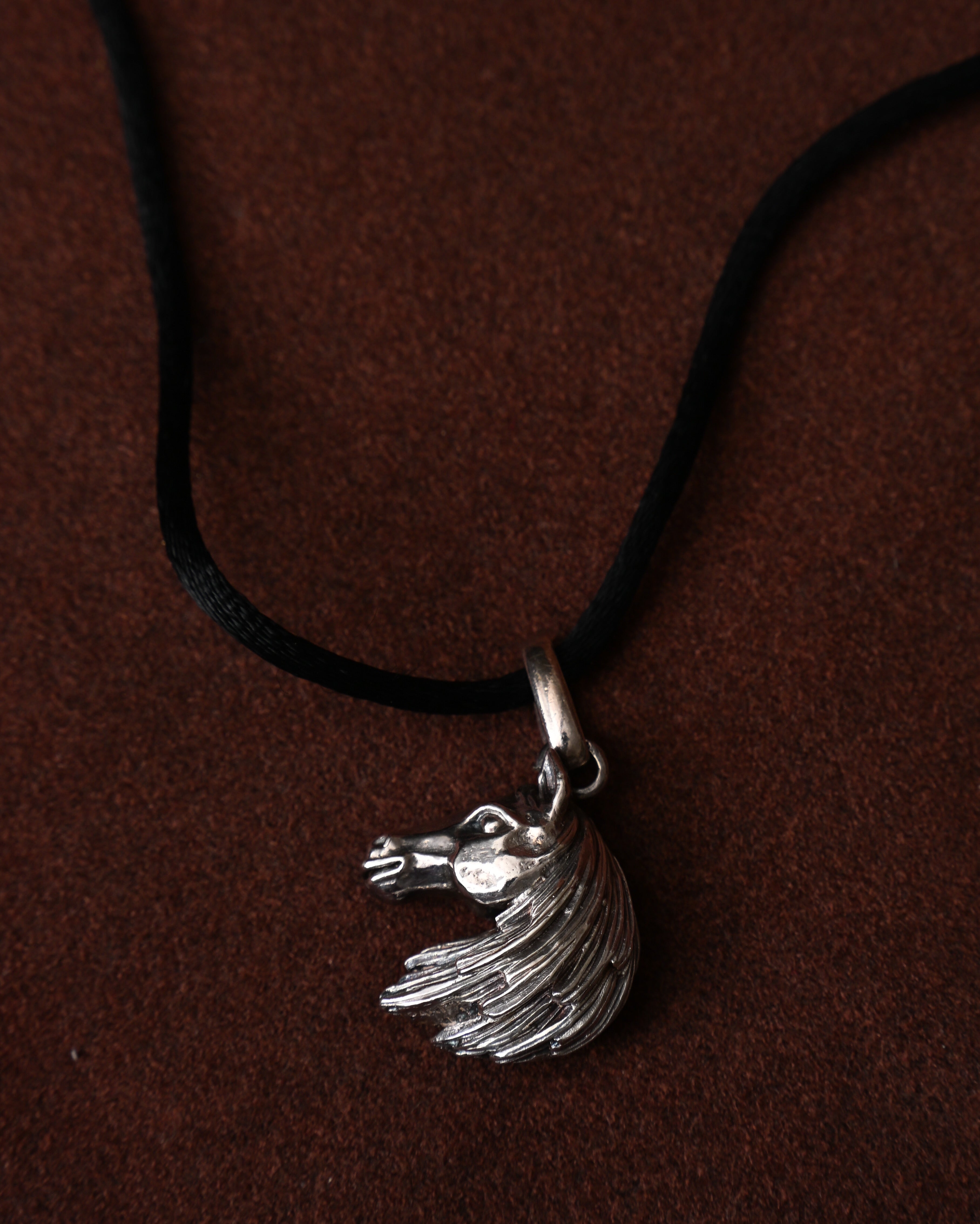HERMES/ Horse Head Pendant Top SV800