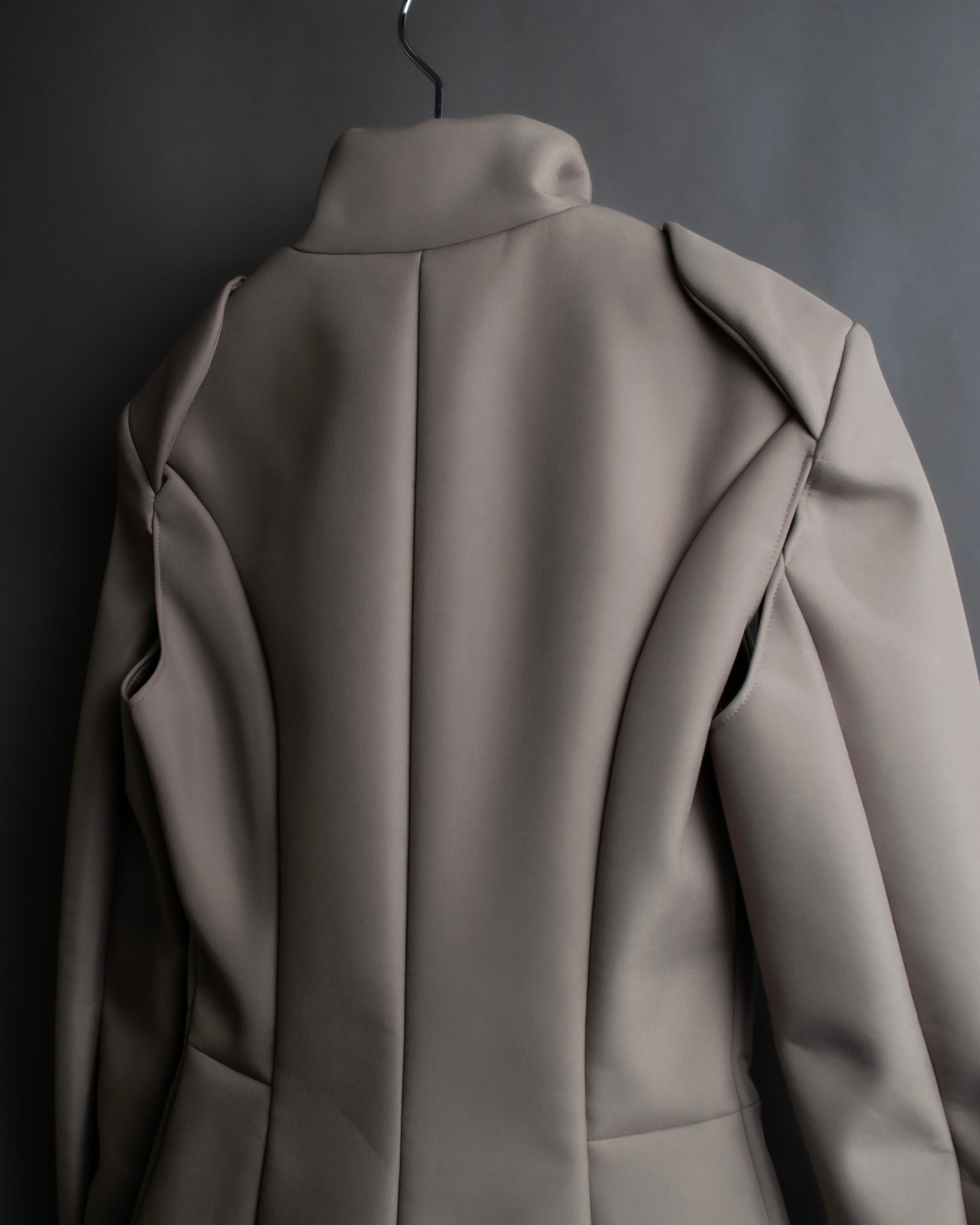 "Maison Martin Margiela × H&M"
Reconstructed zip-up design jacket