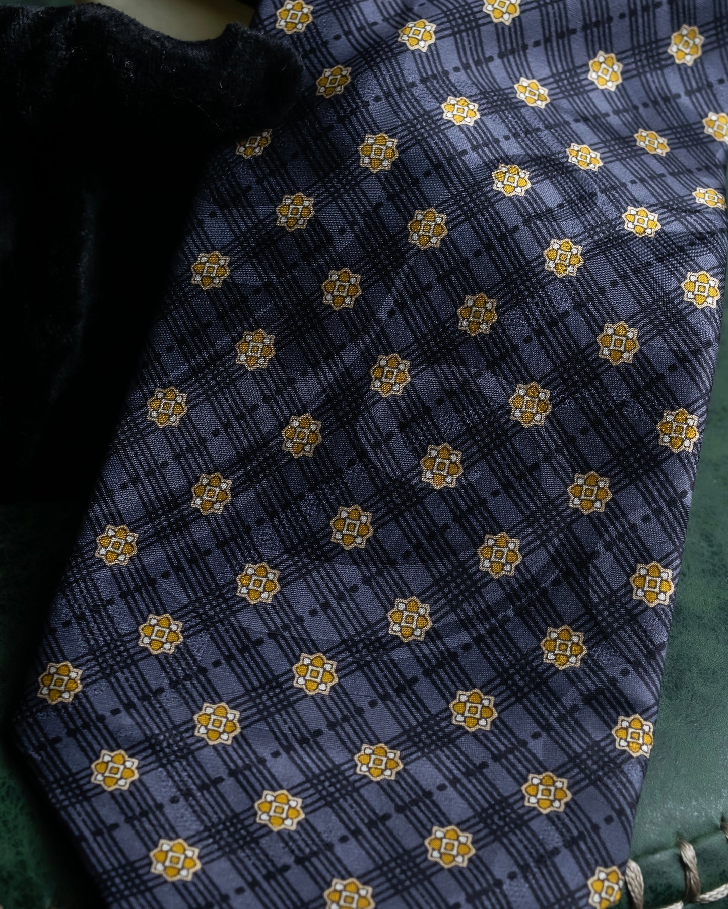 "Vintage check＆floral pattern silk neck tie"