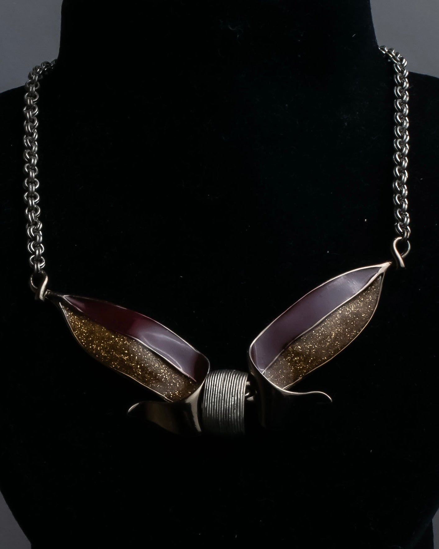 "BALENCIAGA" Gold glitter leaf motif necklace