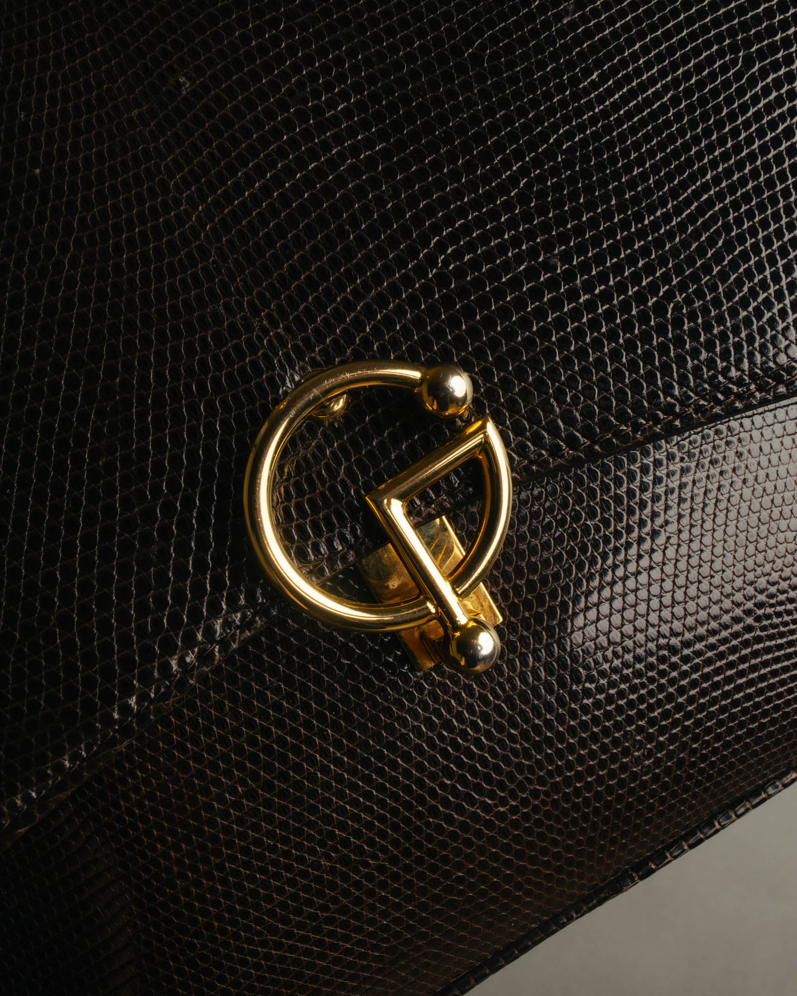 -SPECIAL- “GUCCI” 70’s-80’s lizard embossed flap shoulder bag