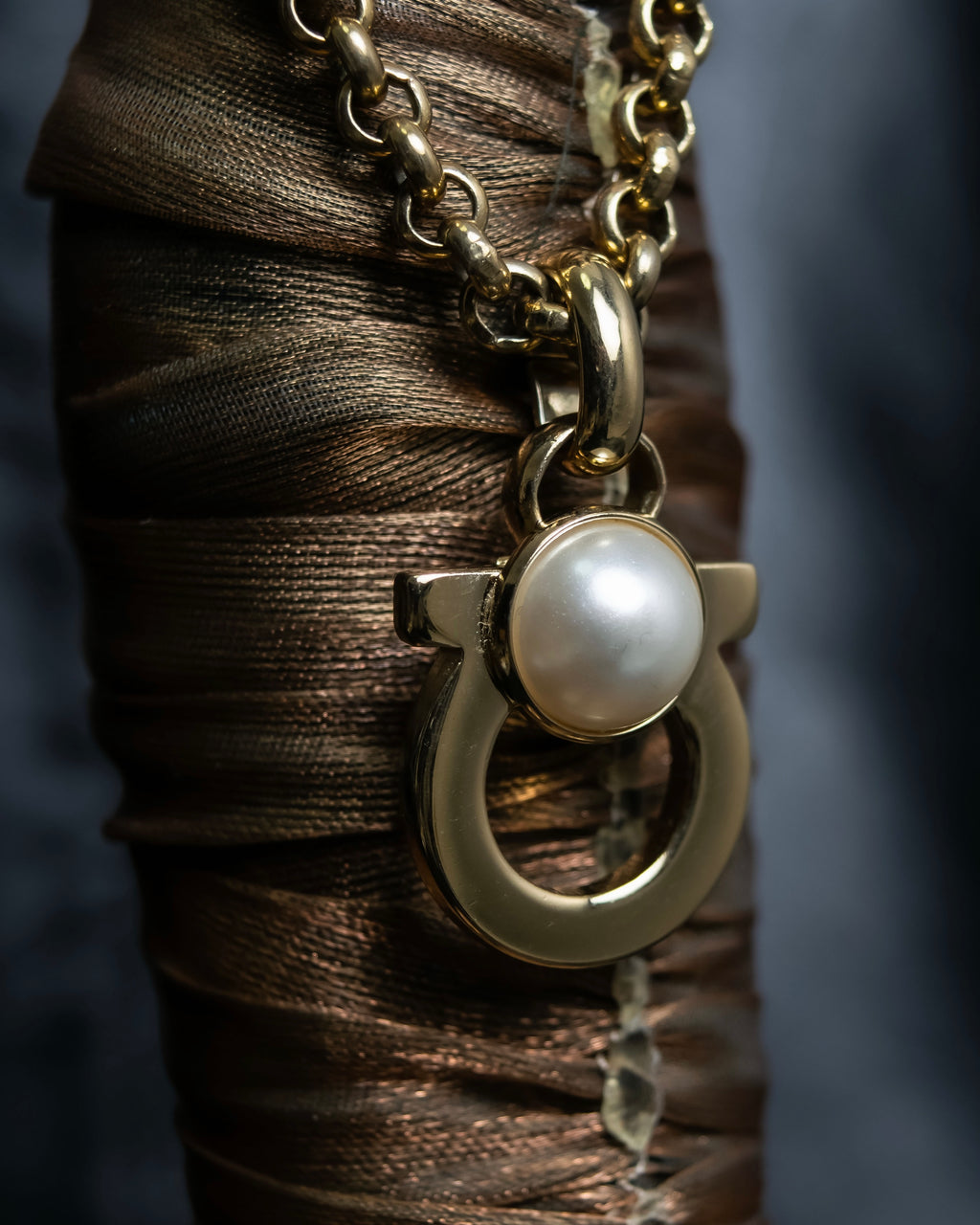 "Salvatore Ferragamo" Gancini design necklace
