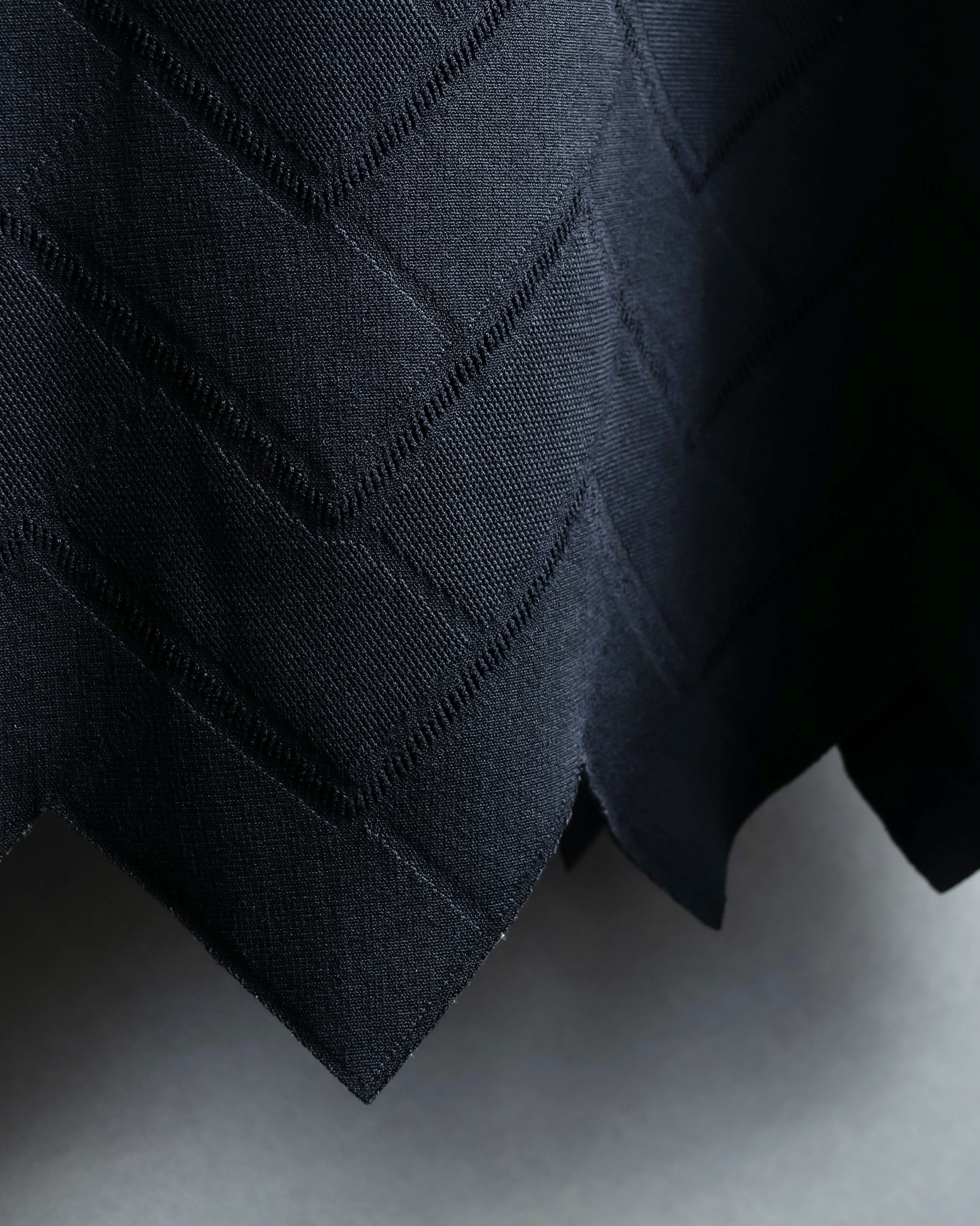 "PLEATS PLEASE ISSEY MIYAKE" 

Meander sleeveless tops