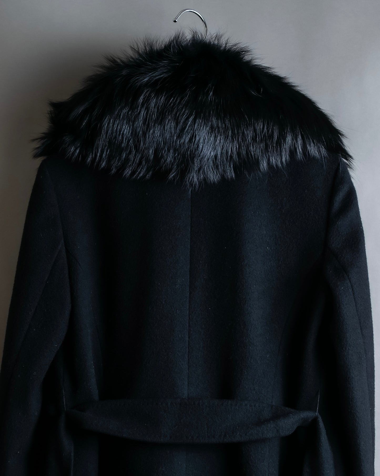 "DIANE VON FURSTENBERG" Fur docking design belted long coat