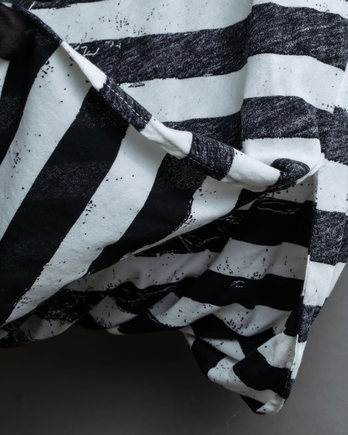 "MM6 MAISON MARGIELA" Peeling border pattern sleeveless pullover