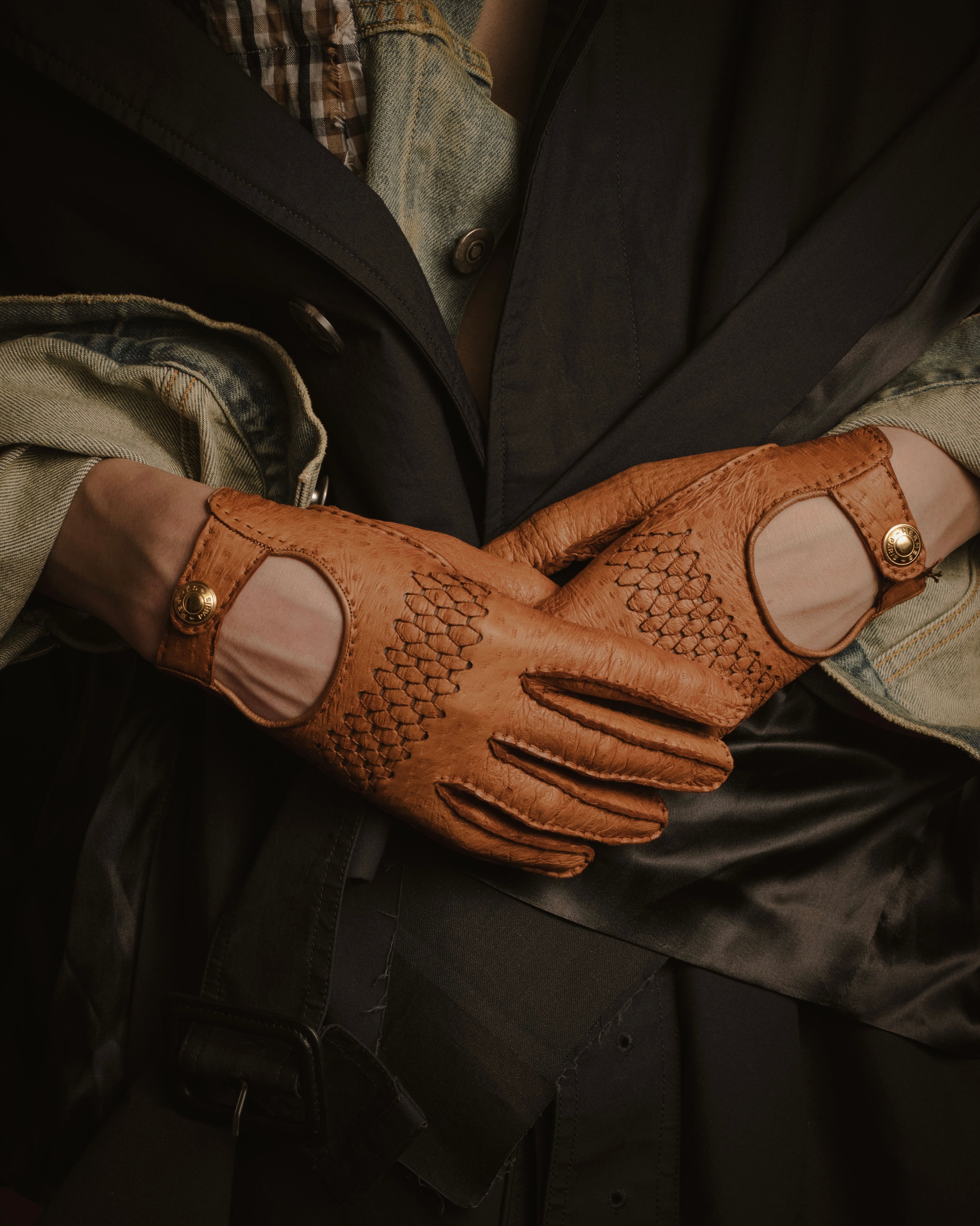"HERMES" Late 70s-Early 90s ostrich leather driving gloves