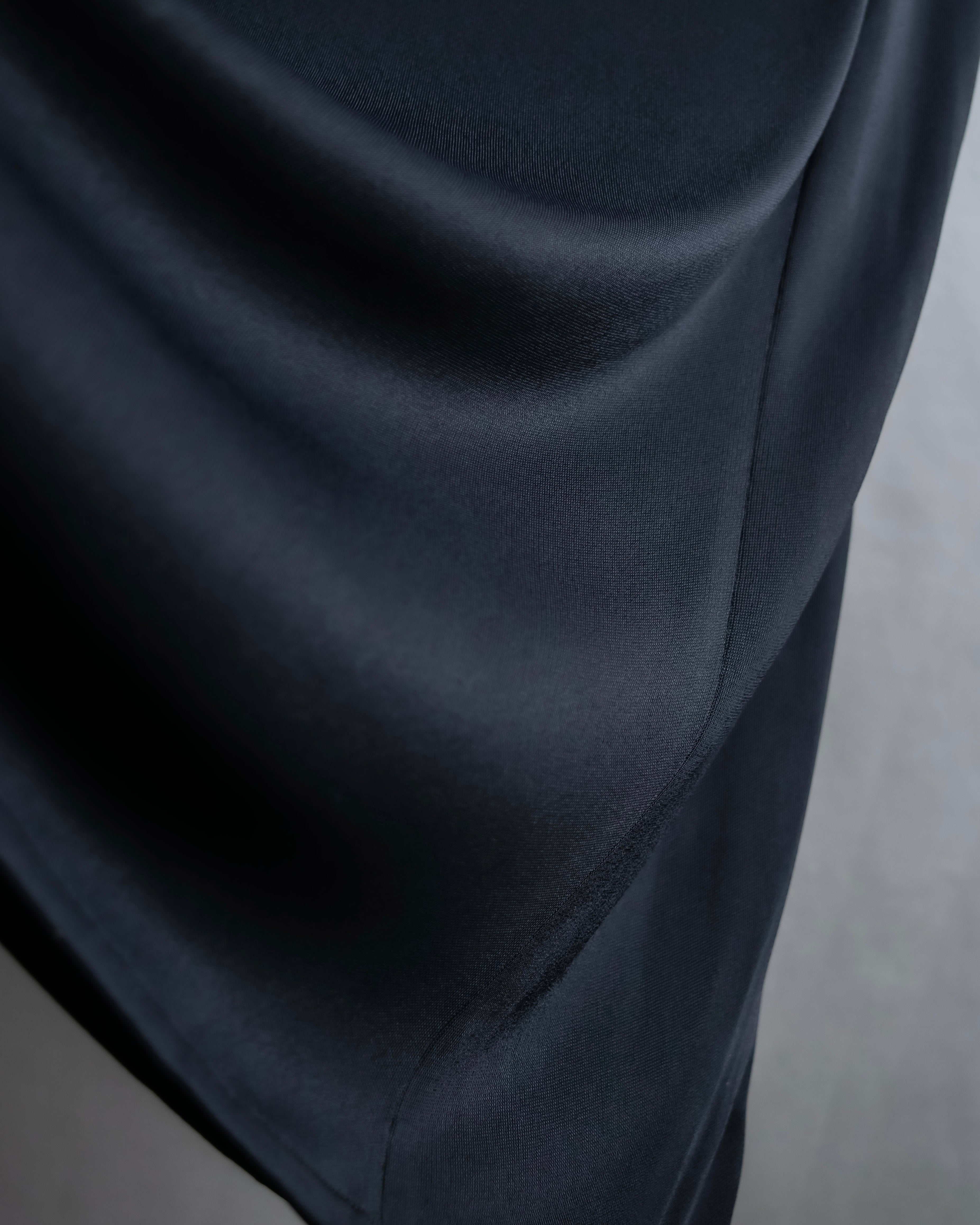 "CELINE" Gathered design vertical line dress