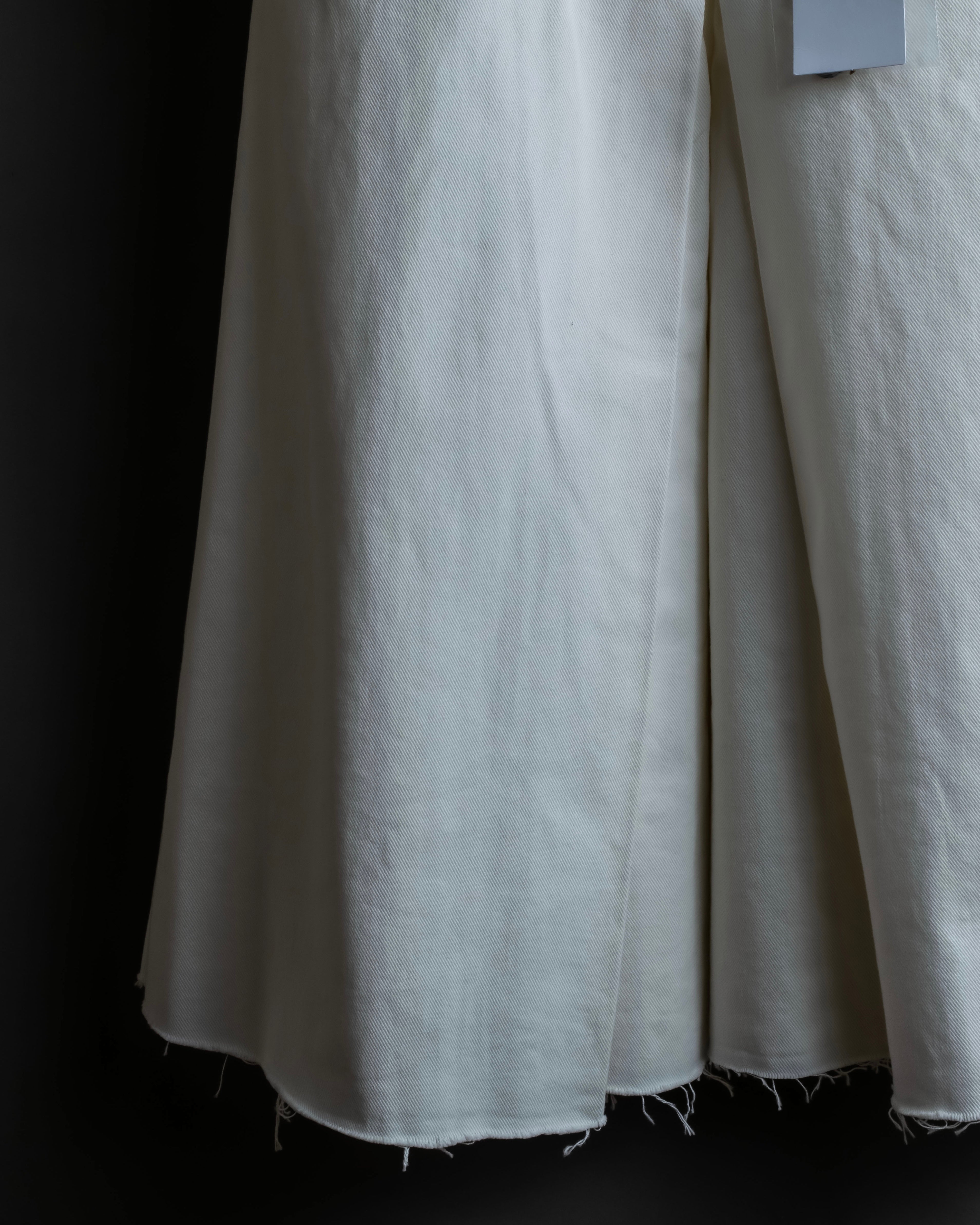 "MAISON MARGIELA" 21SS Washed raw cut flared cropped denim pants