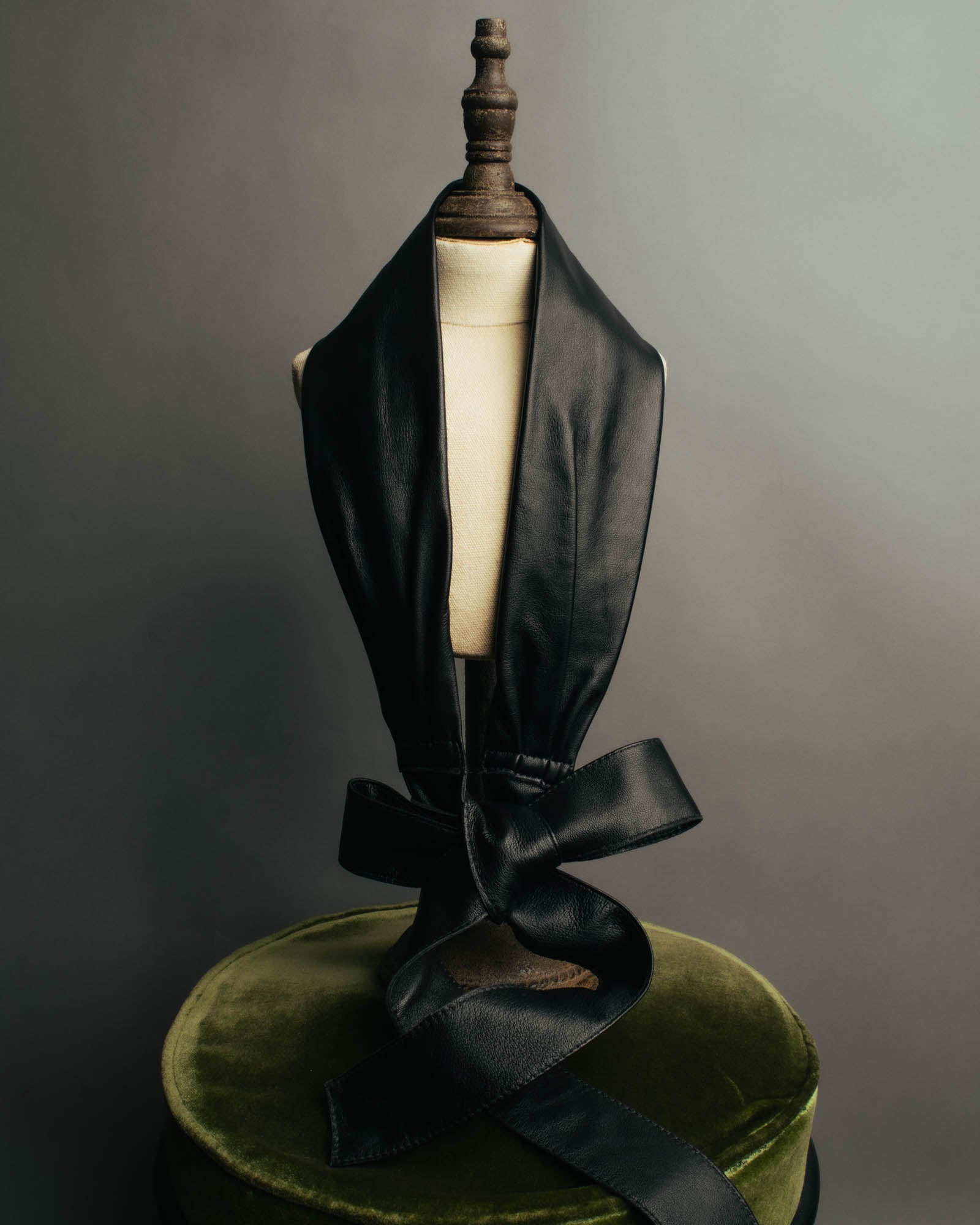 "HOXTON BOUTIQUE" 00's-10's Pebbled leather scarf belt