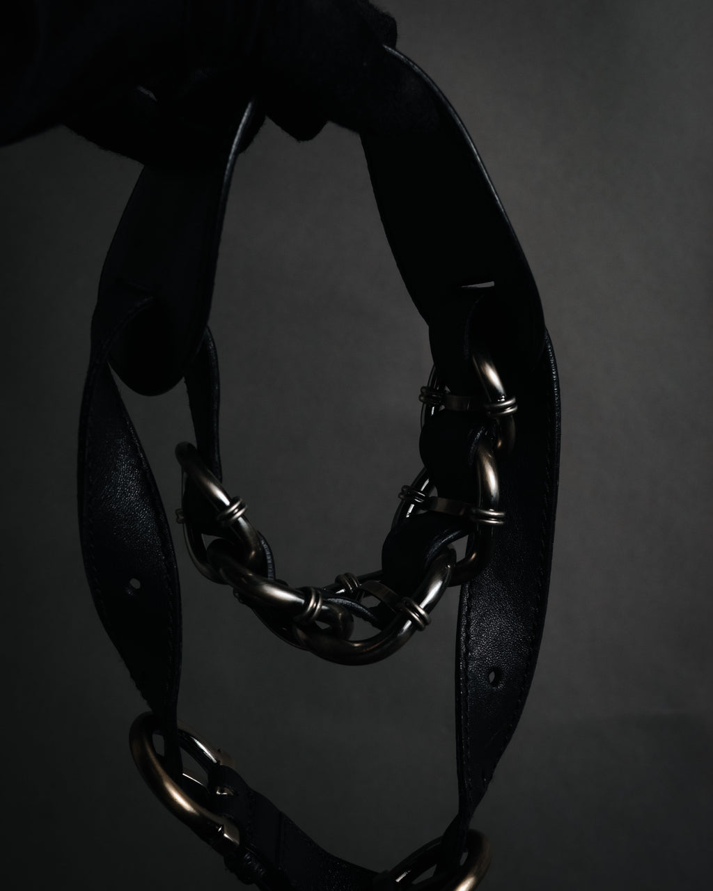 –SPECIAL– "Salvatore Ferragamo"
00’s Gancini ring-gathered nappa 2way bag