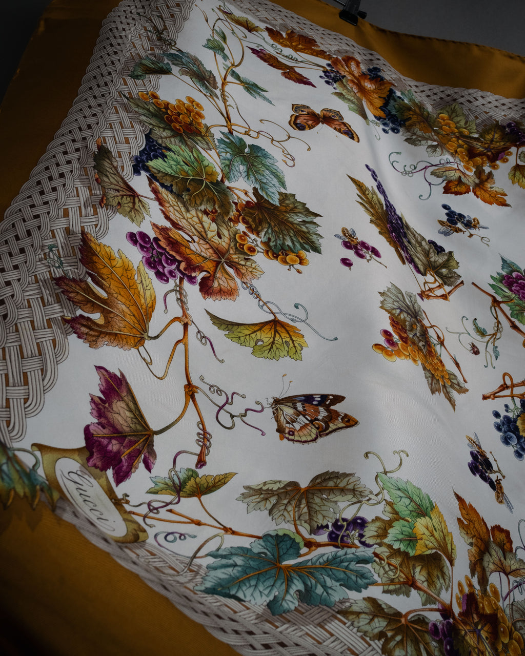 “GUCCI” 70’s-80’s Harvest motif silk scarf