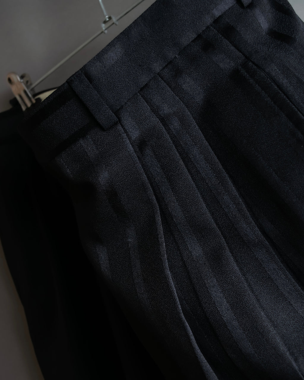 "Vintage subtle gloss striped wide slacks"