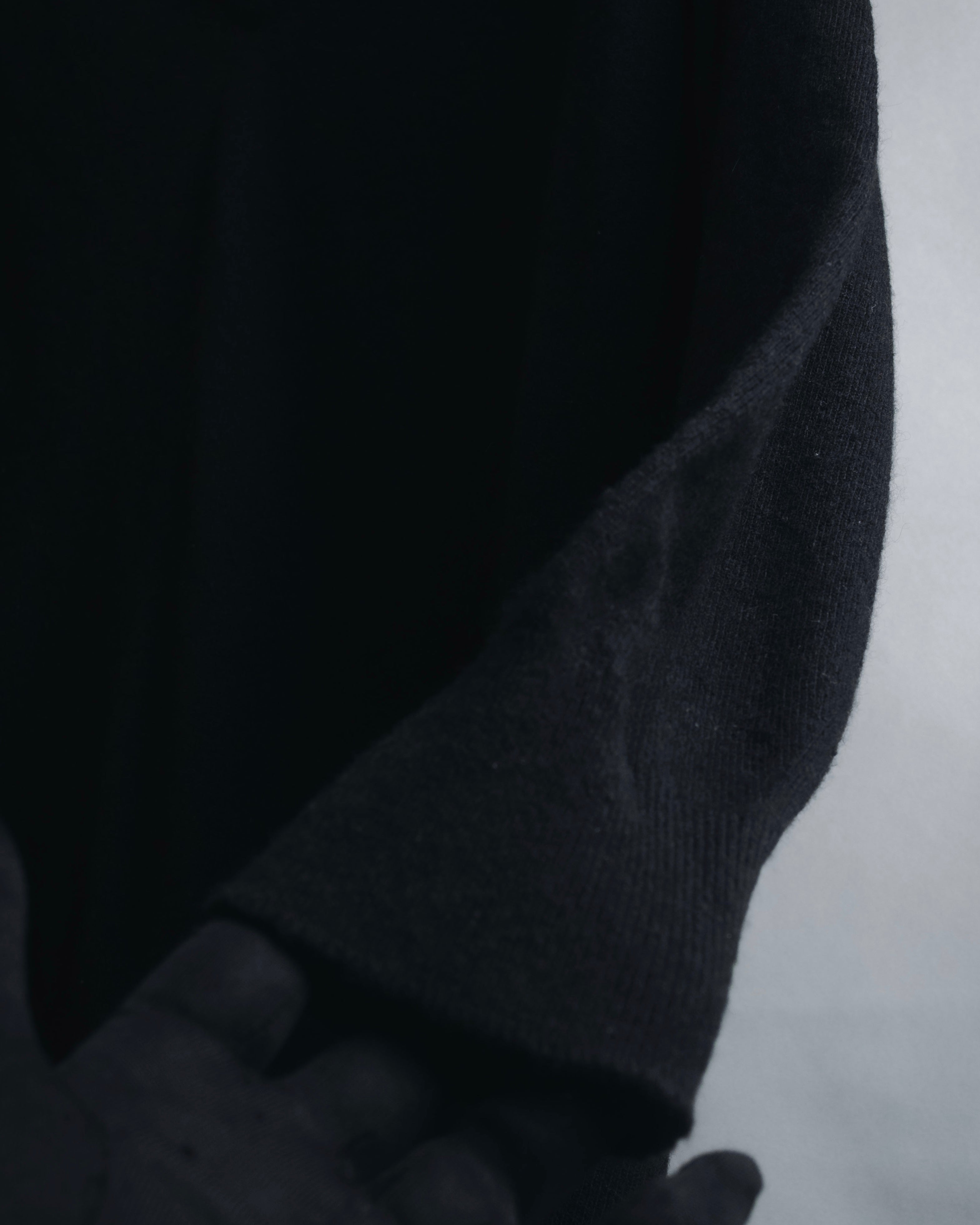 "CELINE" 90’s scottish cashmere v neck knit