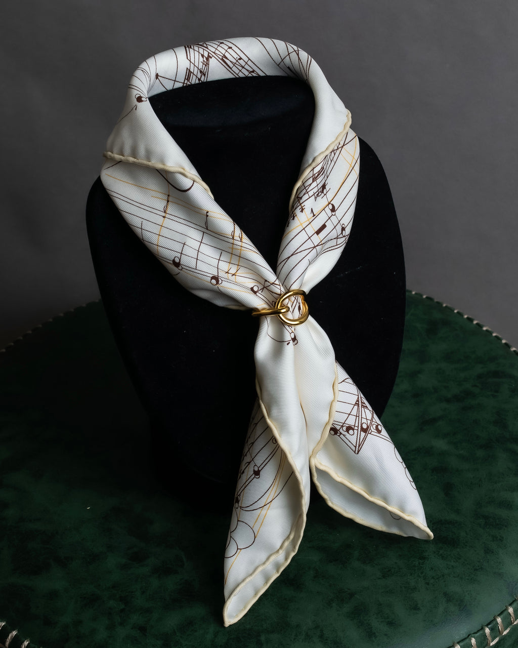 "HERMES" Jumbo scarf gold ring