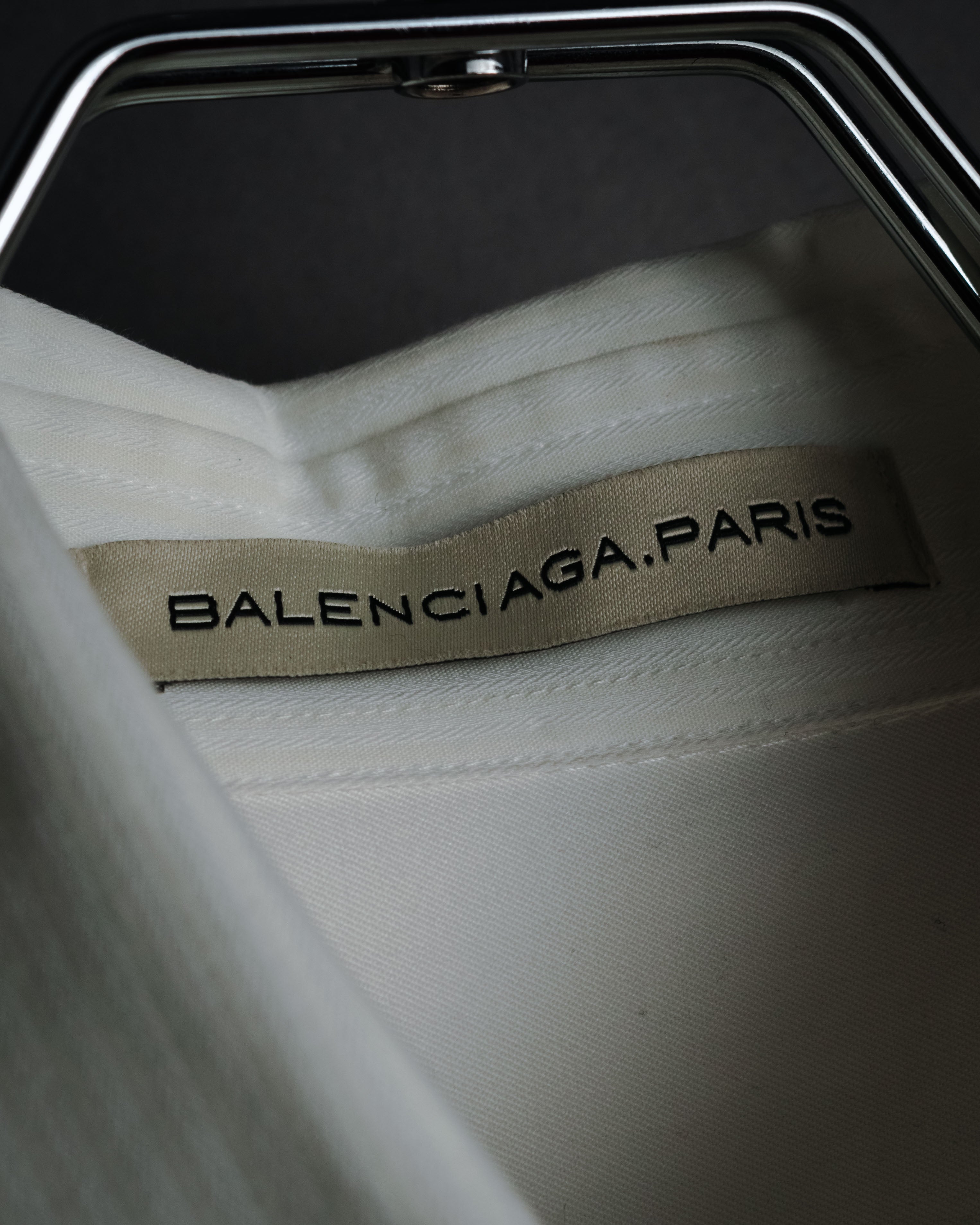 –SPECIAL– "BALENCIAGA" 2005-06’s Round collar chin tab paneled dress shirt