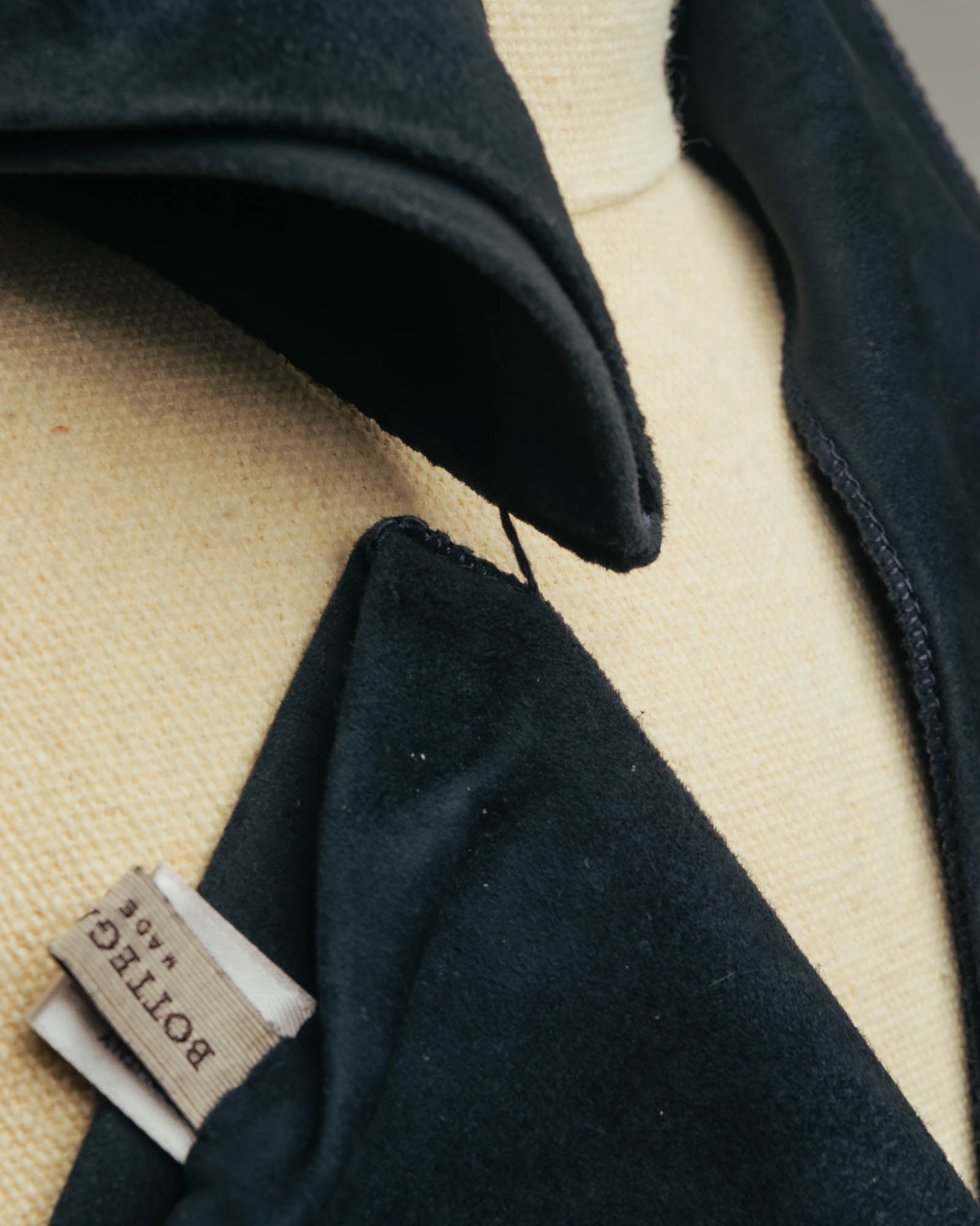 "BOTTEGA VENETA" 00's-10's Elegant suede long gloves