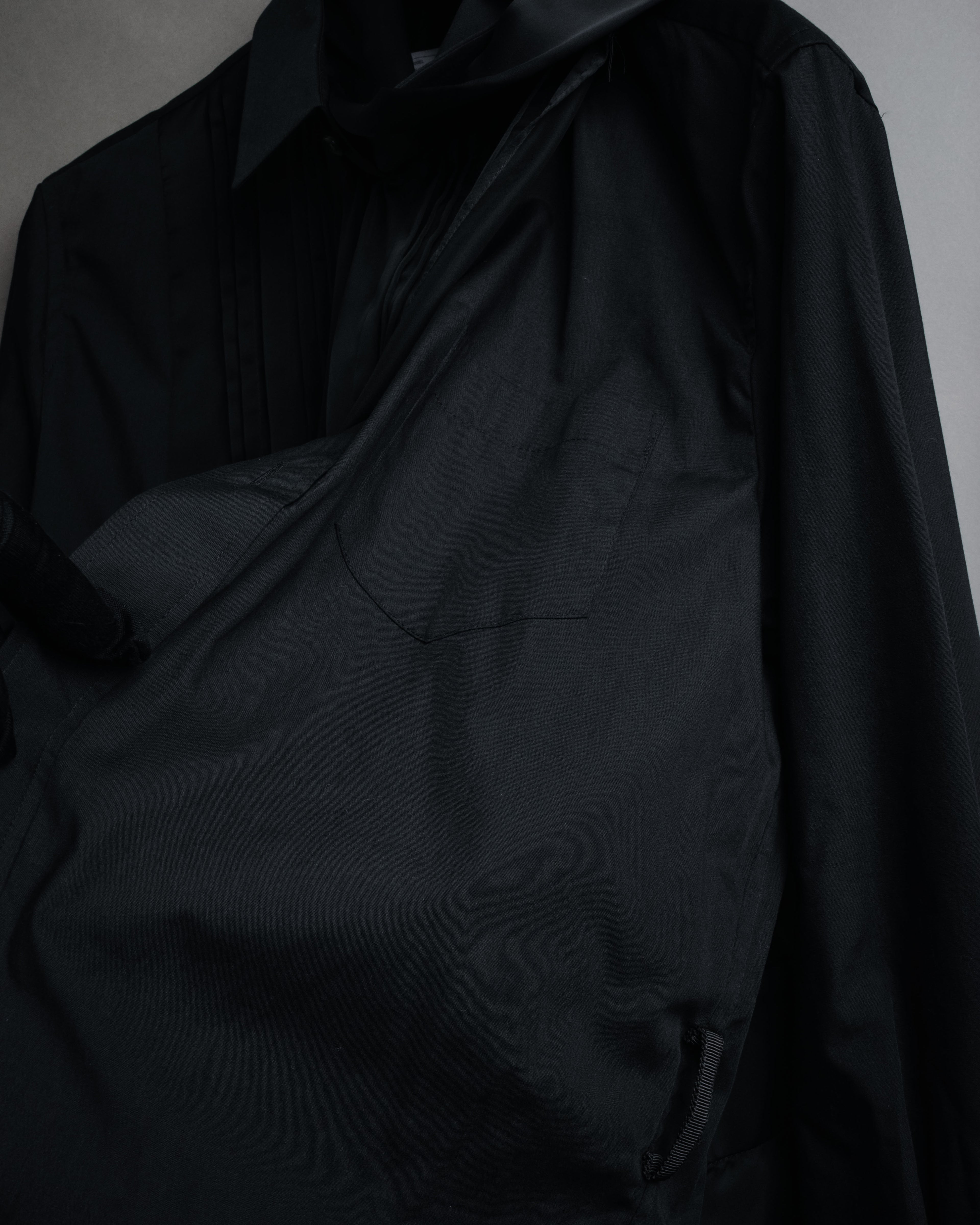 “sacai” 2020 Bow tie hybrid tuxedo shirt