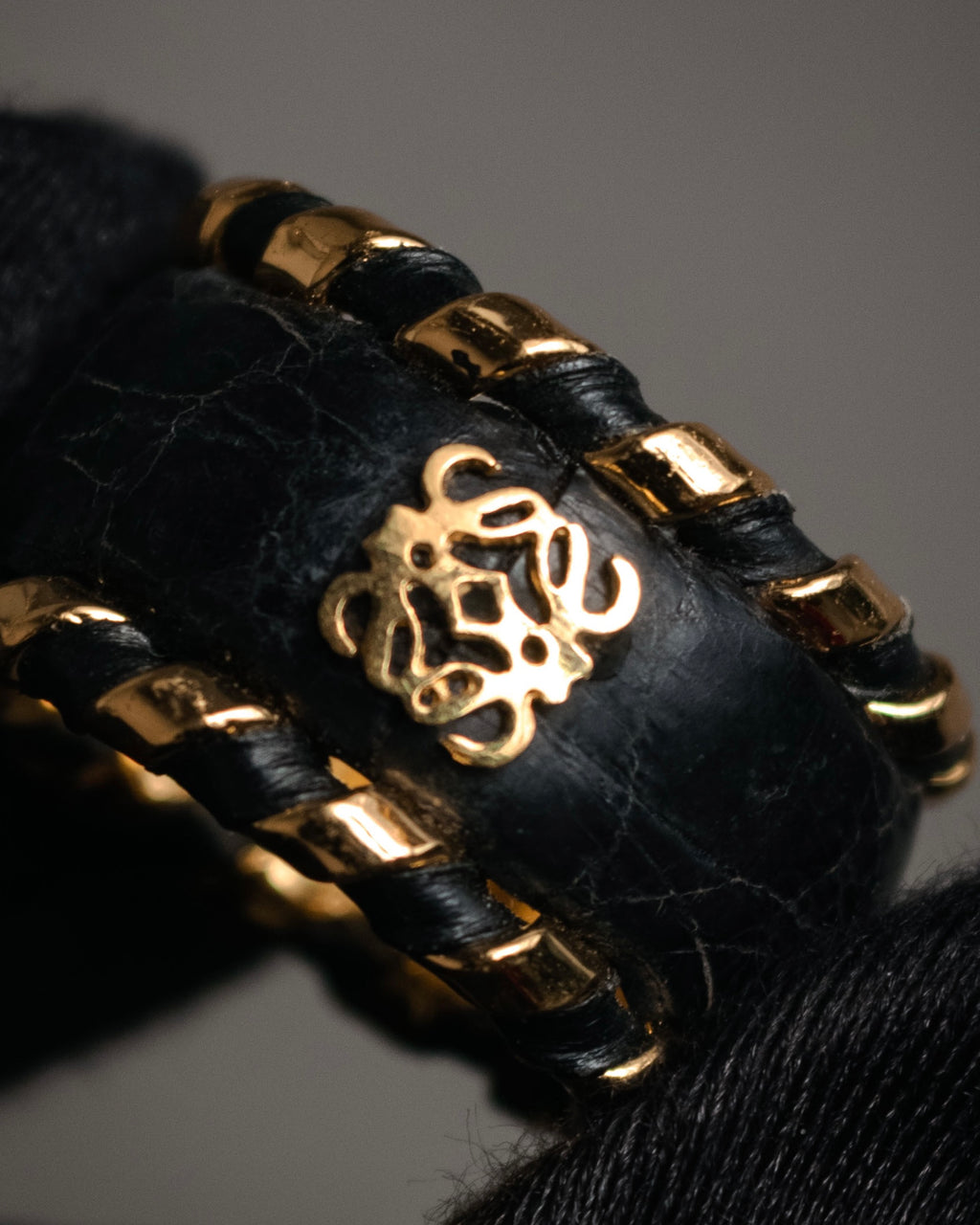 “LOEWE” 2000’s Crocodile embossed leather gold anagram ring