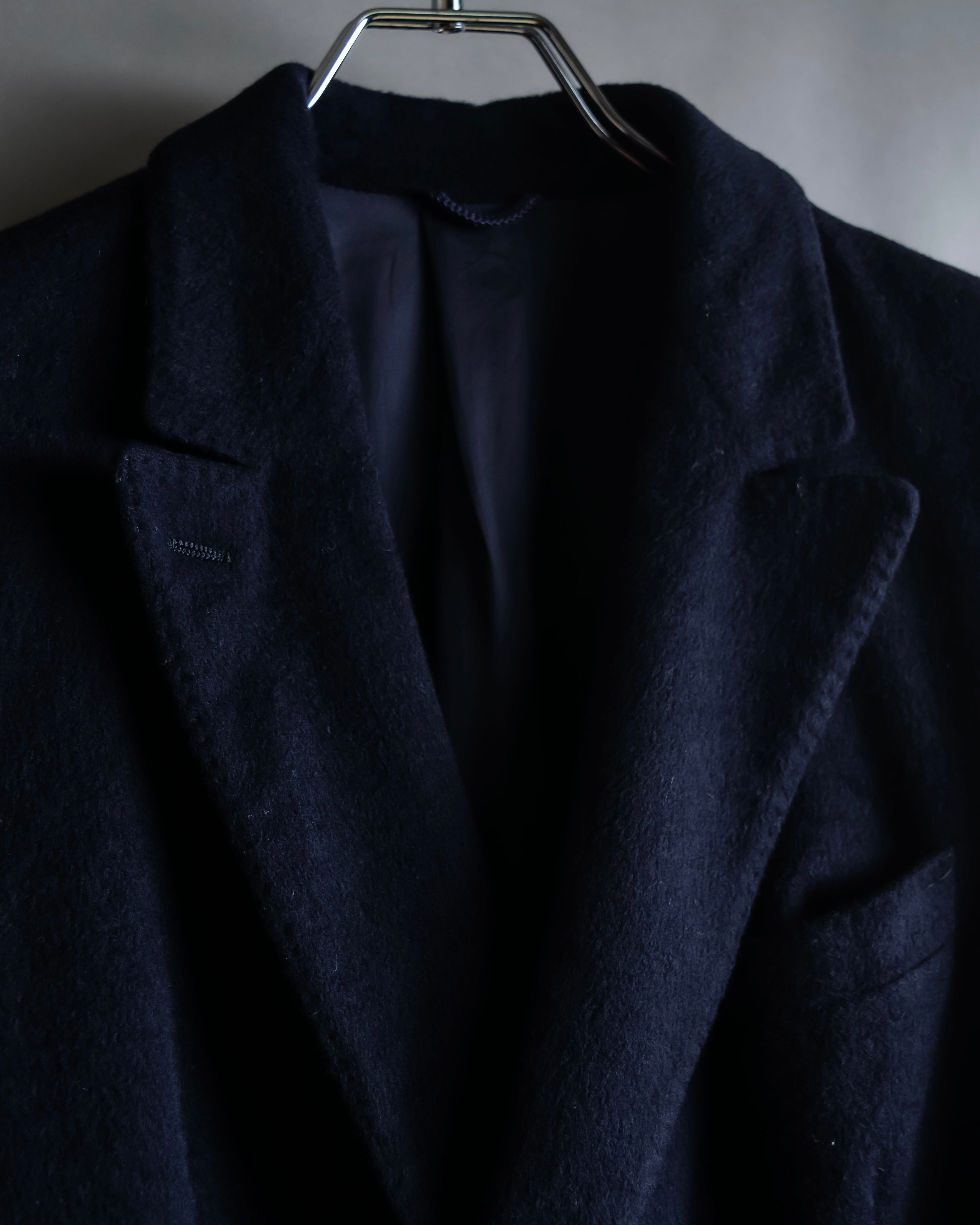 "BALENCIAGA" Peak lapel double-breasted chester coat