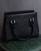 "BURBERRY" Trapezoidal embossed leather one-handle bag