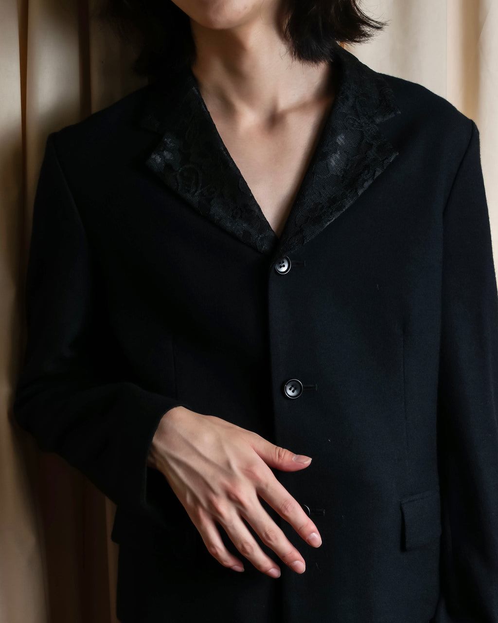 "tricot COMME des GARCONS" 
2001AW Lace-switched design tailored jacket