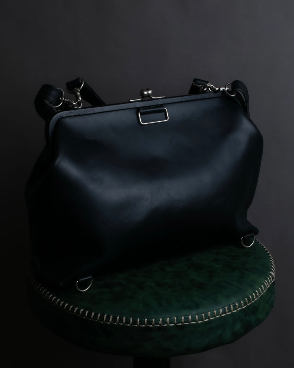 "JEAN PAUL GAULTIER" Logo engraved clasp frame 2way leather bag