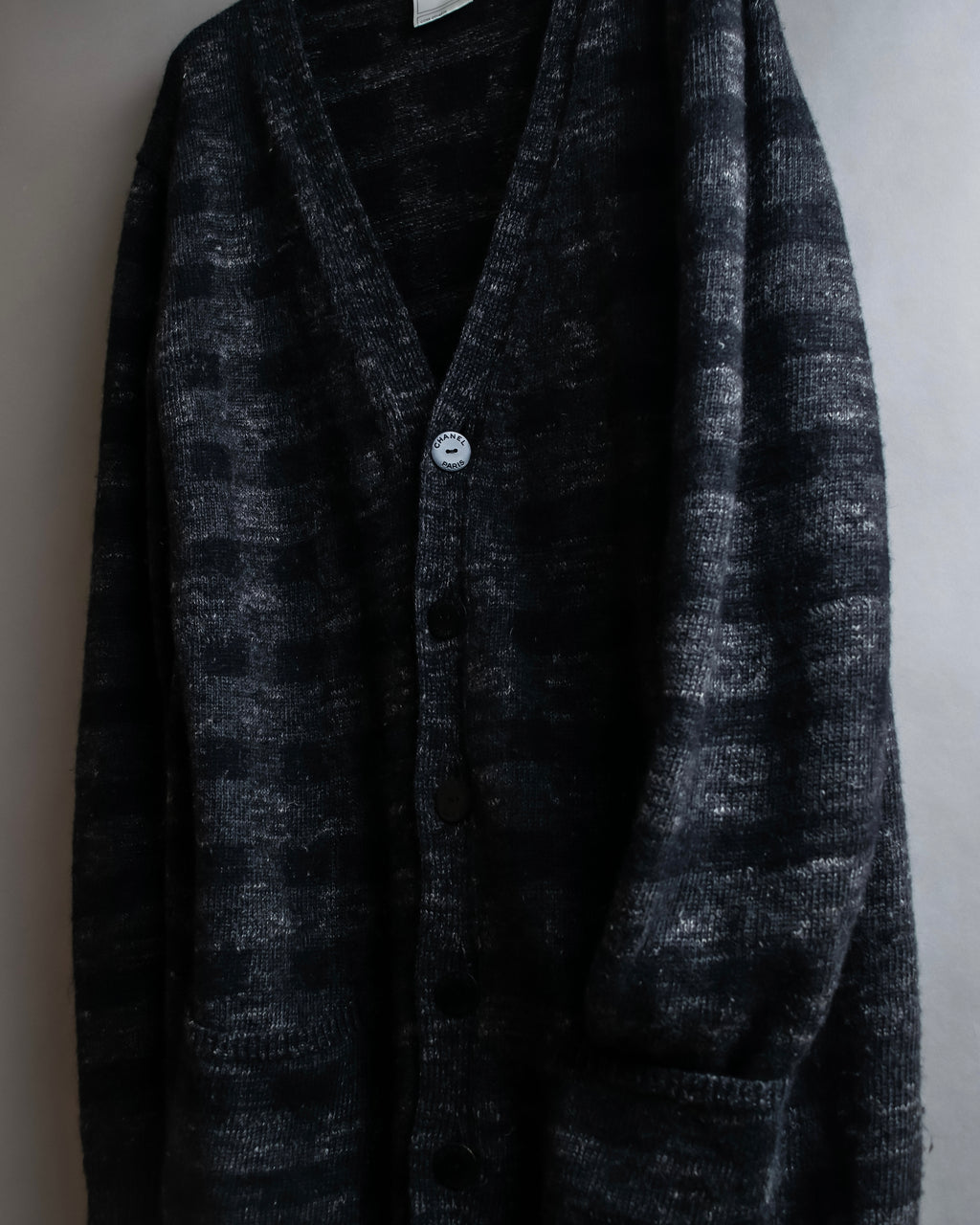 "CHANEL" Sample product hairy material light unevenness cardigan