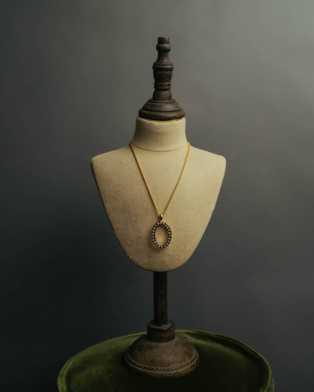 "Christian Dior" 80's-00's Rhinestone oval pendant necklace