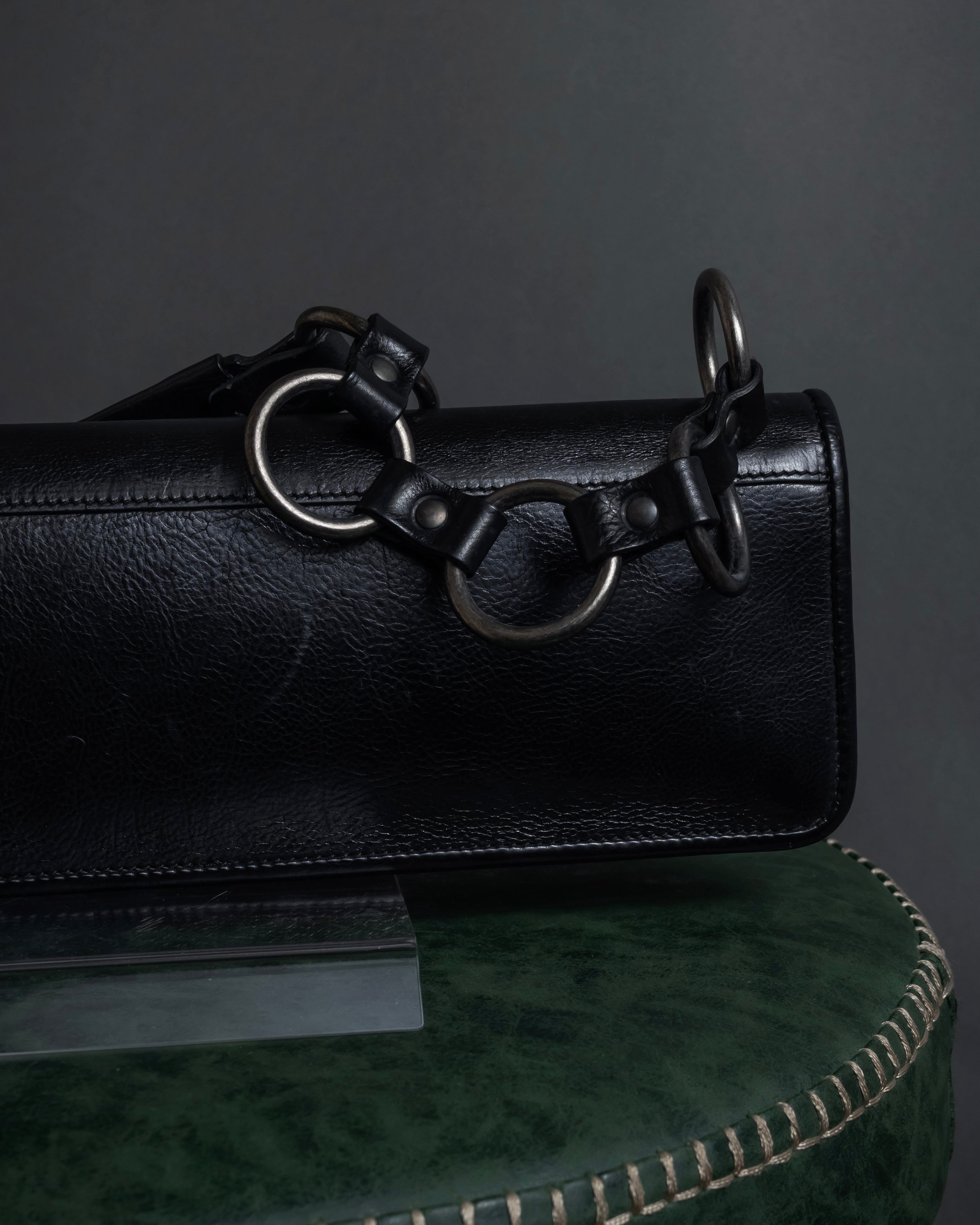 -SPECIAL- "YVES SAINT LAURENT"
00's Tom Ford period stacked ring design horizontal leather bag