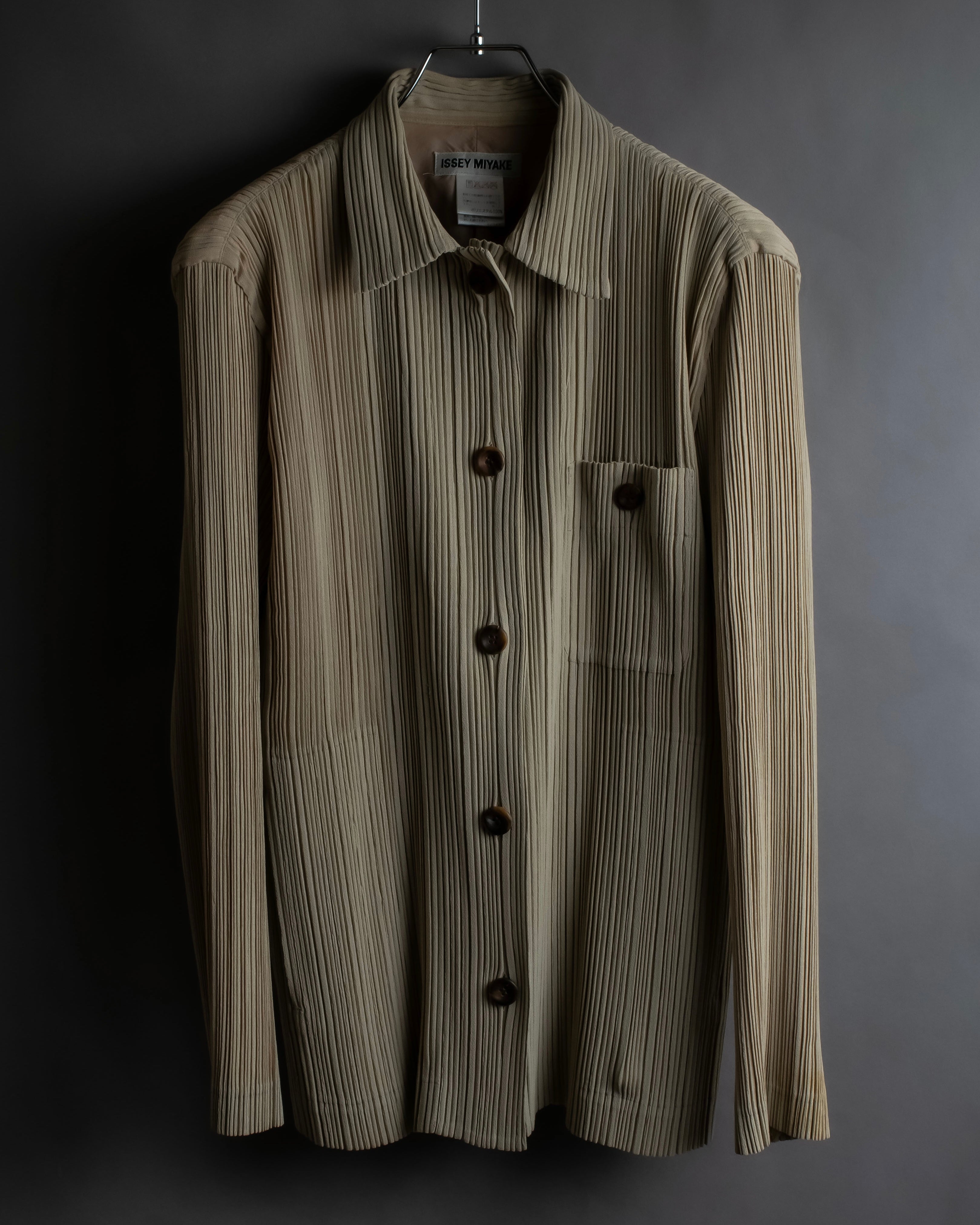 "ISSEY MIYAKE" Fine pleated shirt jacket