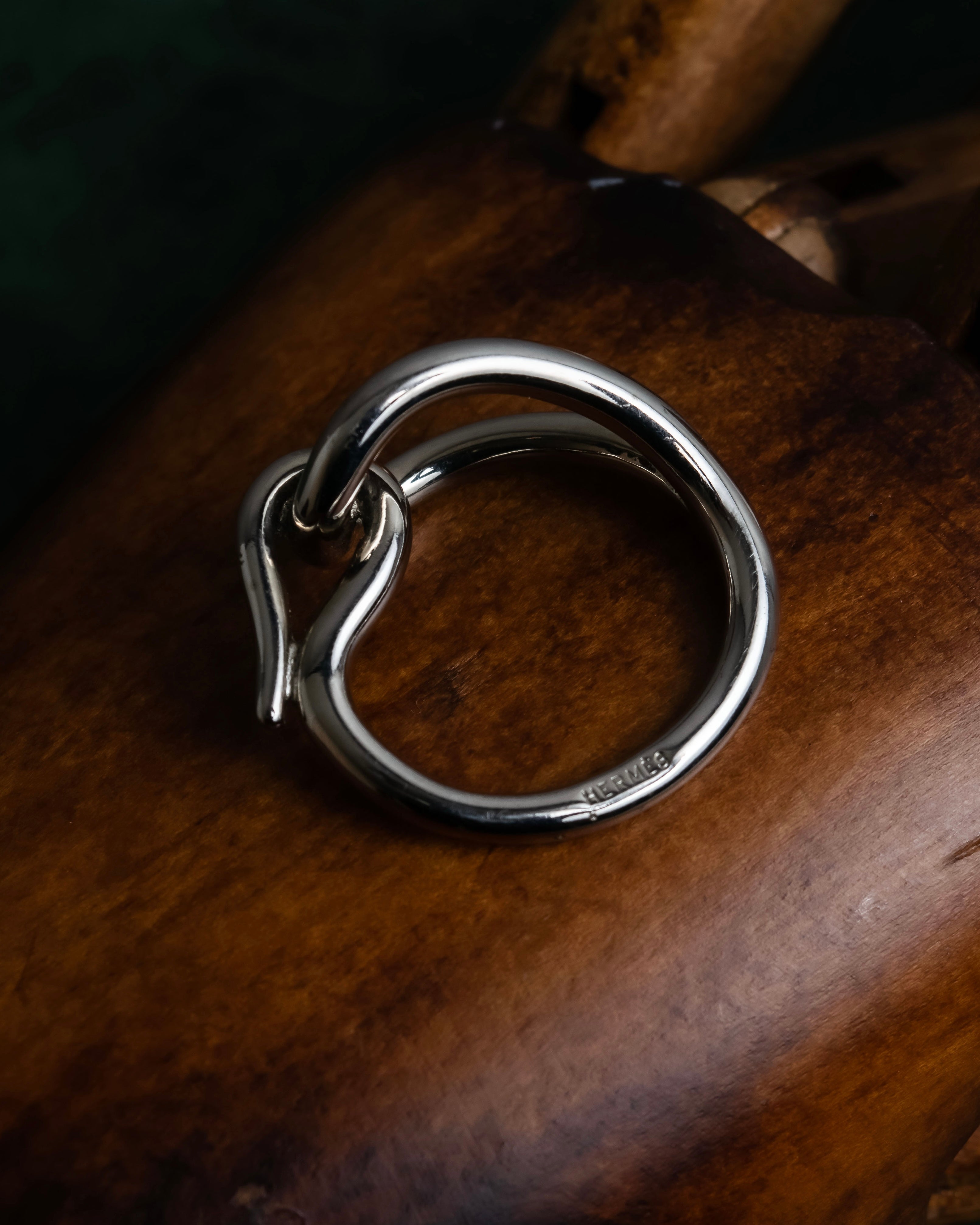 "HERMES" Jumbo silver scarf ring