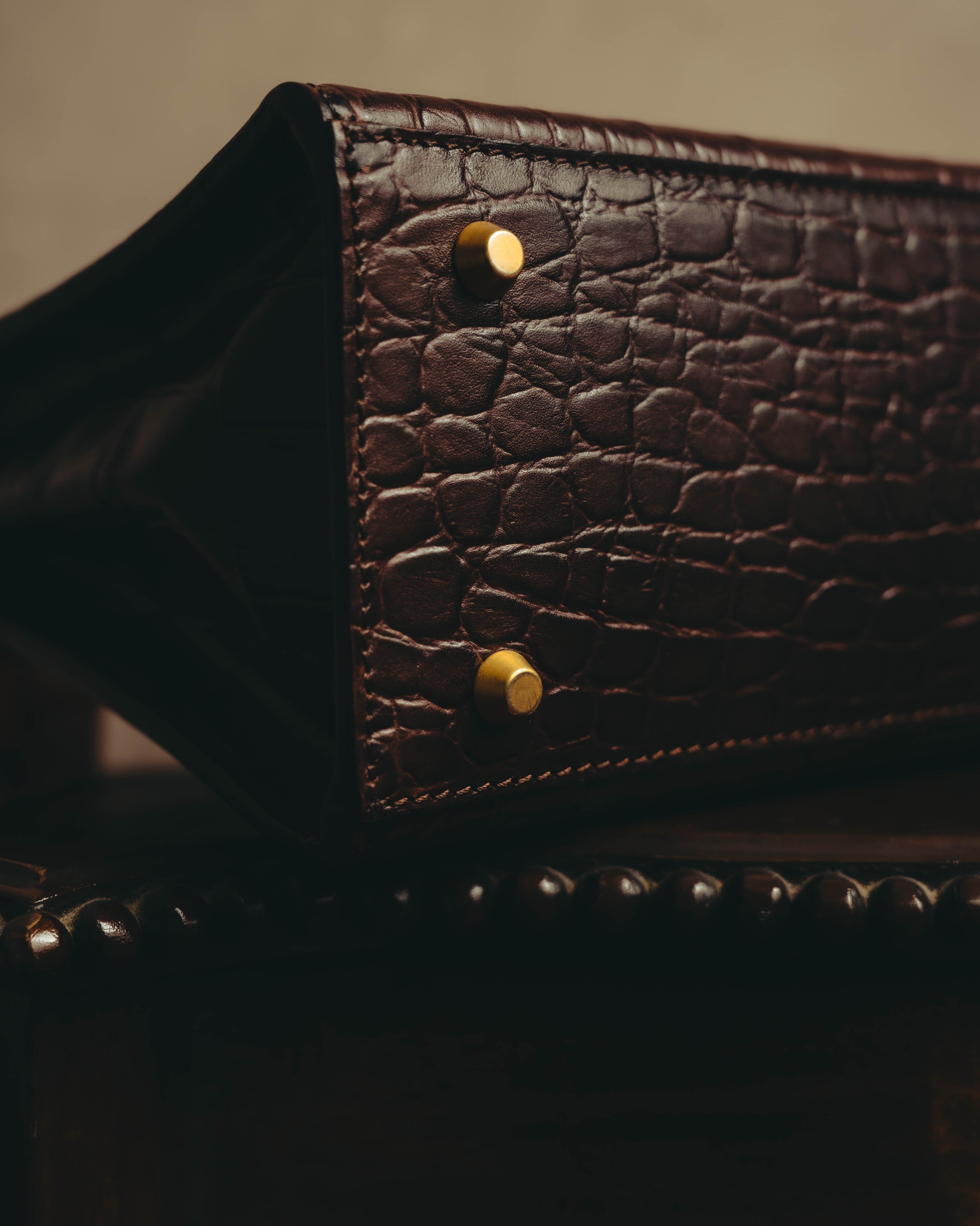 -SPECIAL- "CRISTIAN FLORENCE" 90's-00's Classic crocodile embossed leather structured top handle bag