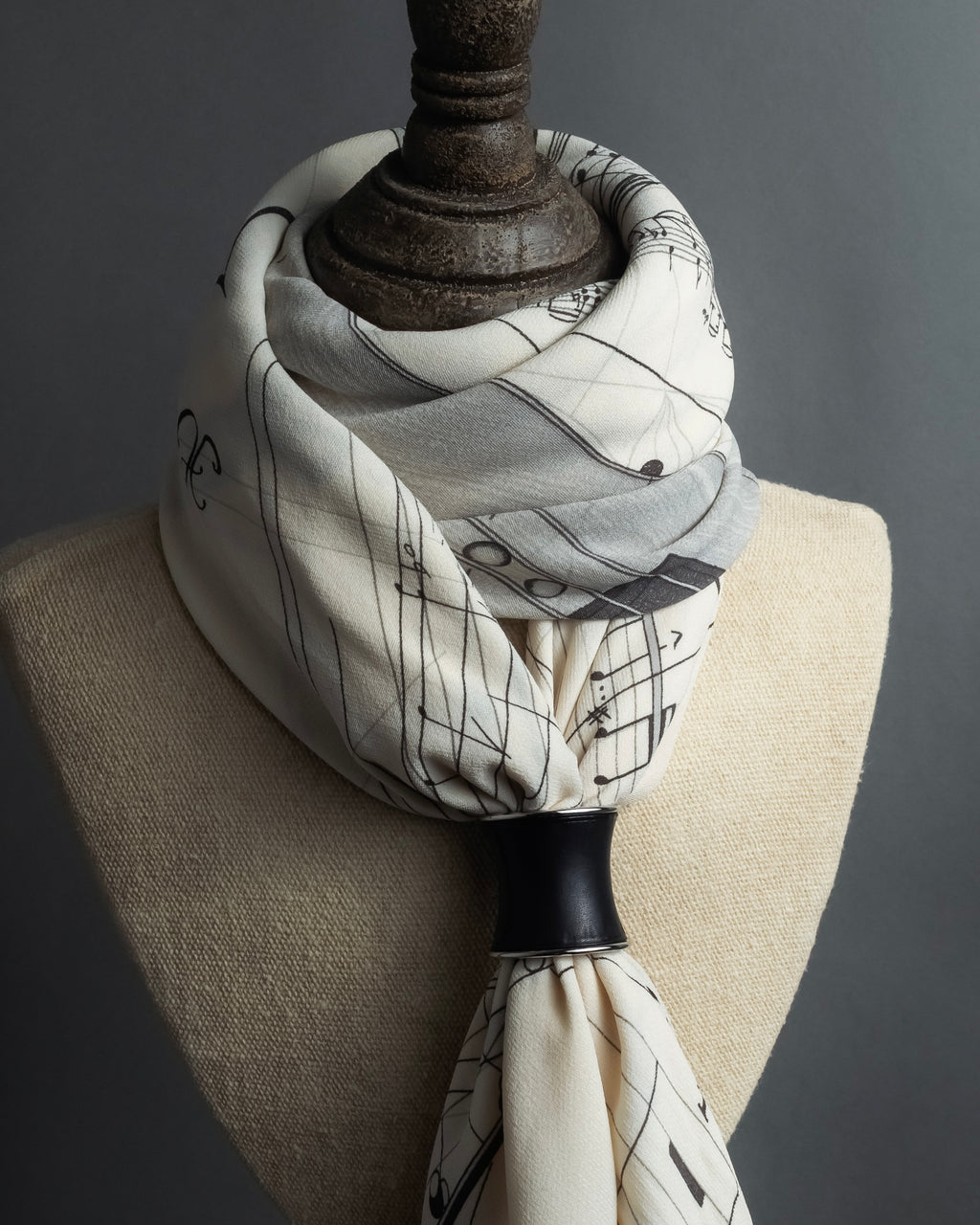 "HERMES" Drum-shaped calf leather scarf ring