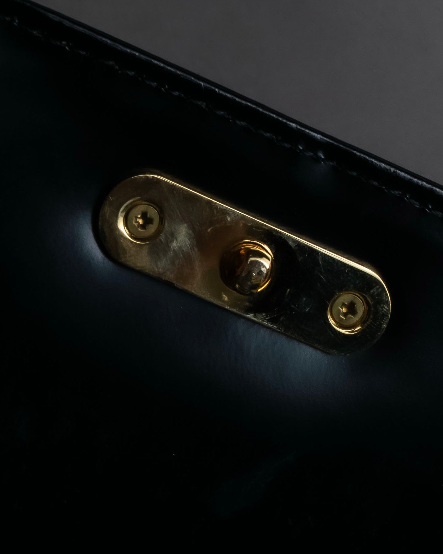 "Valentino Garavani" Logo turn lock parts design leather hand bag