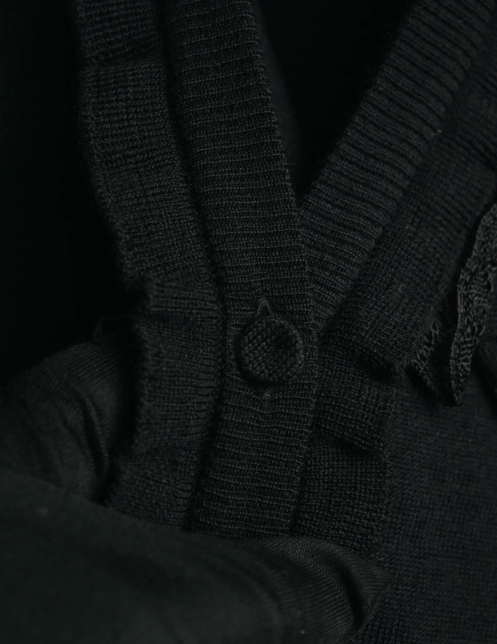 "RED VALENTINO" 10's Feminine merino wool knit cardigan