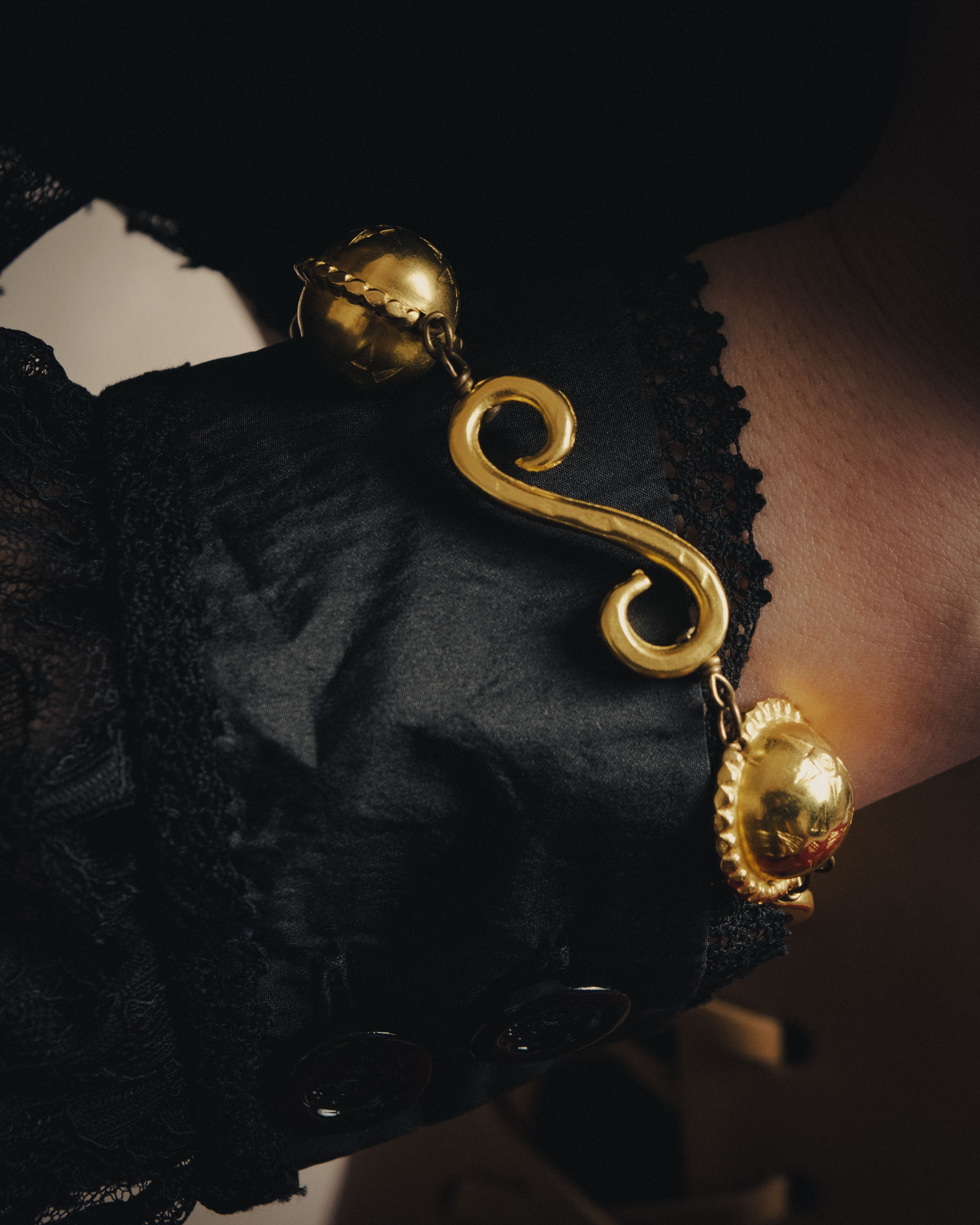 -SPECIAL- “CELINE” 80’s-90’s Sculptural gold tone motif bracelet